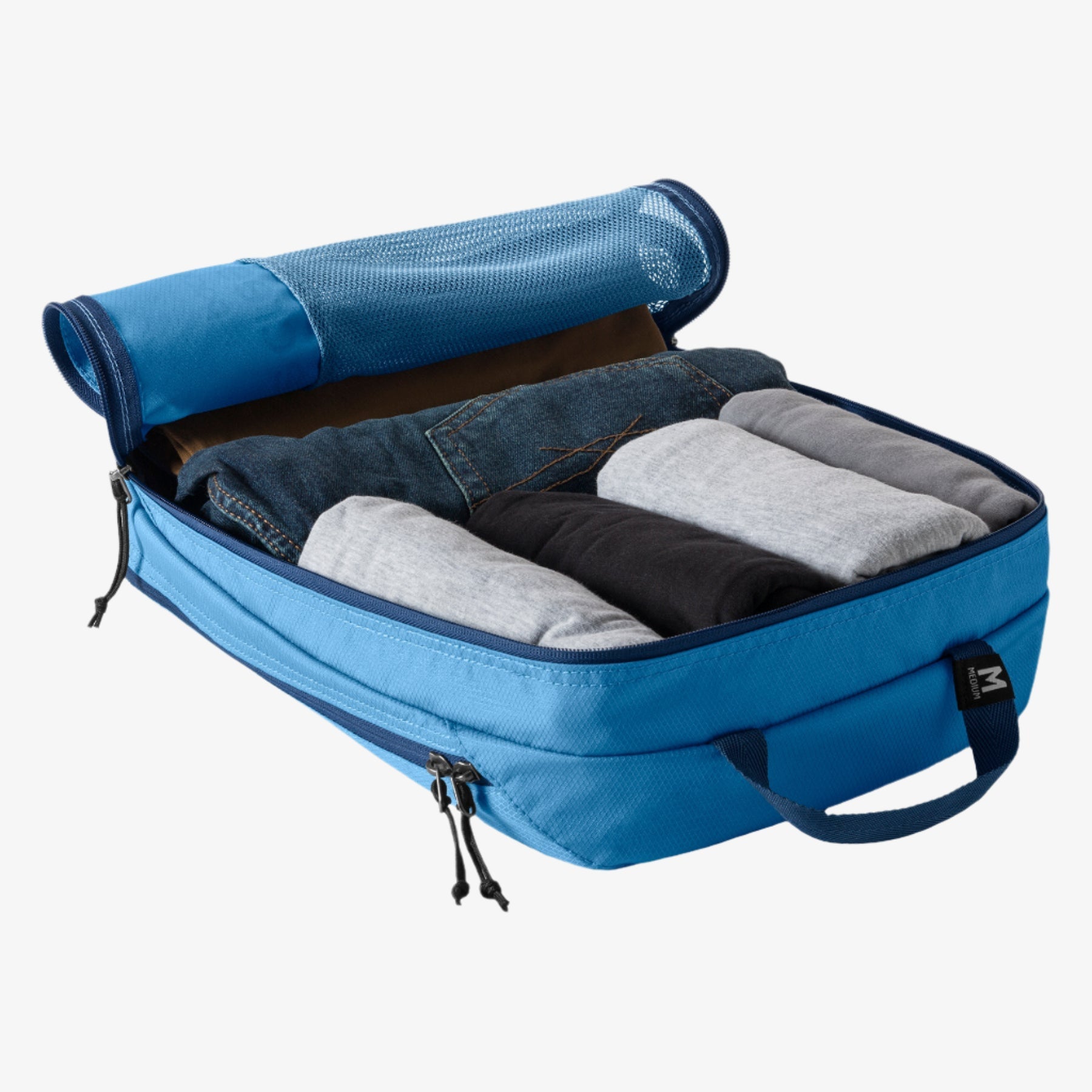 Eagle Creek Pack-It Reveal Clean/Dirty Packing Cube M in Blue Dawn — angle view 4