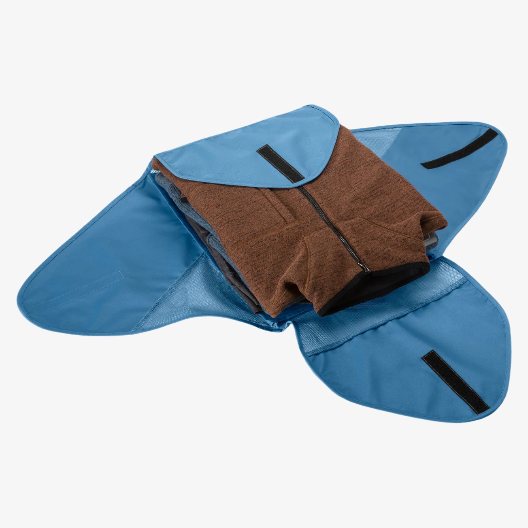 Eagle Creek Pack-It Reveal Garment Folder XL in Blue Dawn — angle view 5