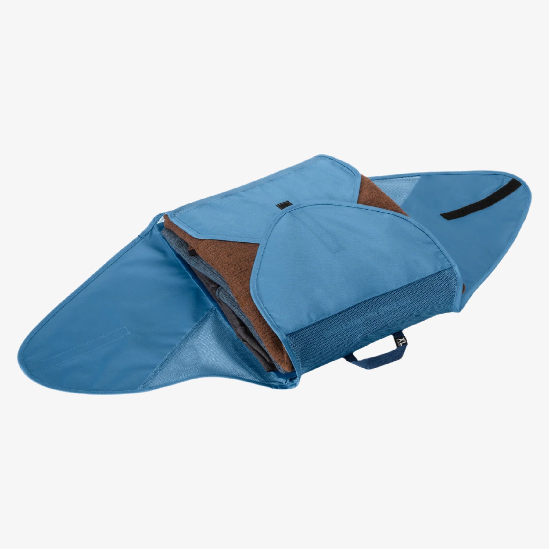 Eagle Creek Pack-It Reveal Garment Folder XL in Blue Dawn — angle view 7