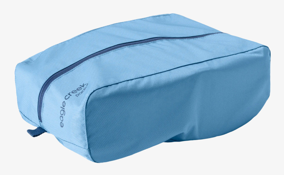 Eagle Creek Pack-It Reveal Multi Shoe Packing Cube in Blue Dawn — angle view 6 # color_Blue Dawn