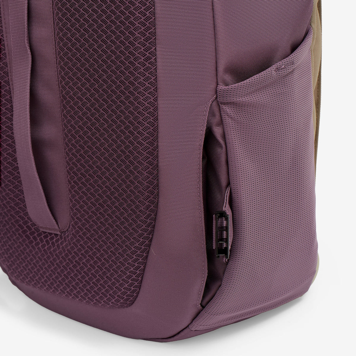 Eagle Creek Tour Lite Travel Pack 38L in Desert Violet — detail view 3 # color_Desert Violet
