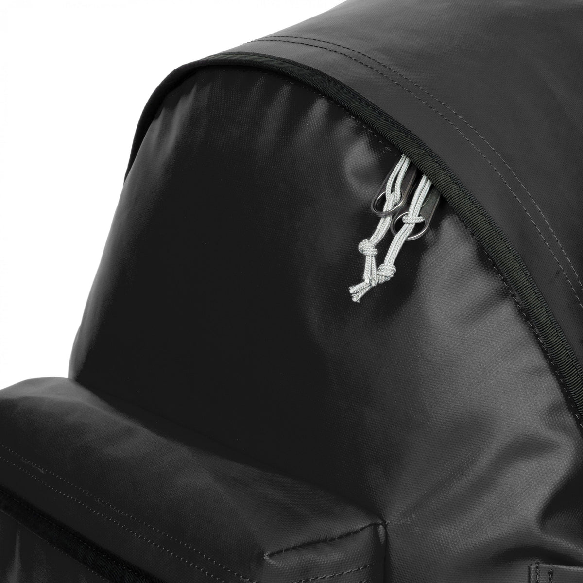 Eastpak Day Pak'R  Backpack 24L in Tarp Black2 — angle view 2