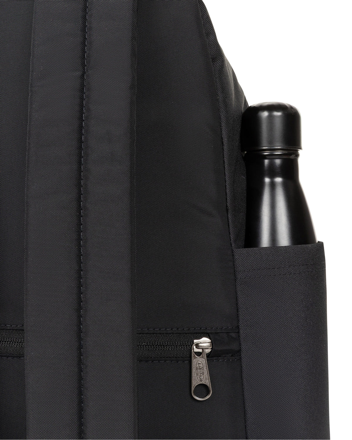 Eastpak Day Pak'R  Backpack 24L in Mickey — angle view 2