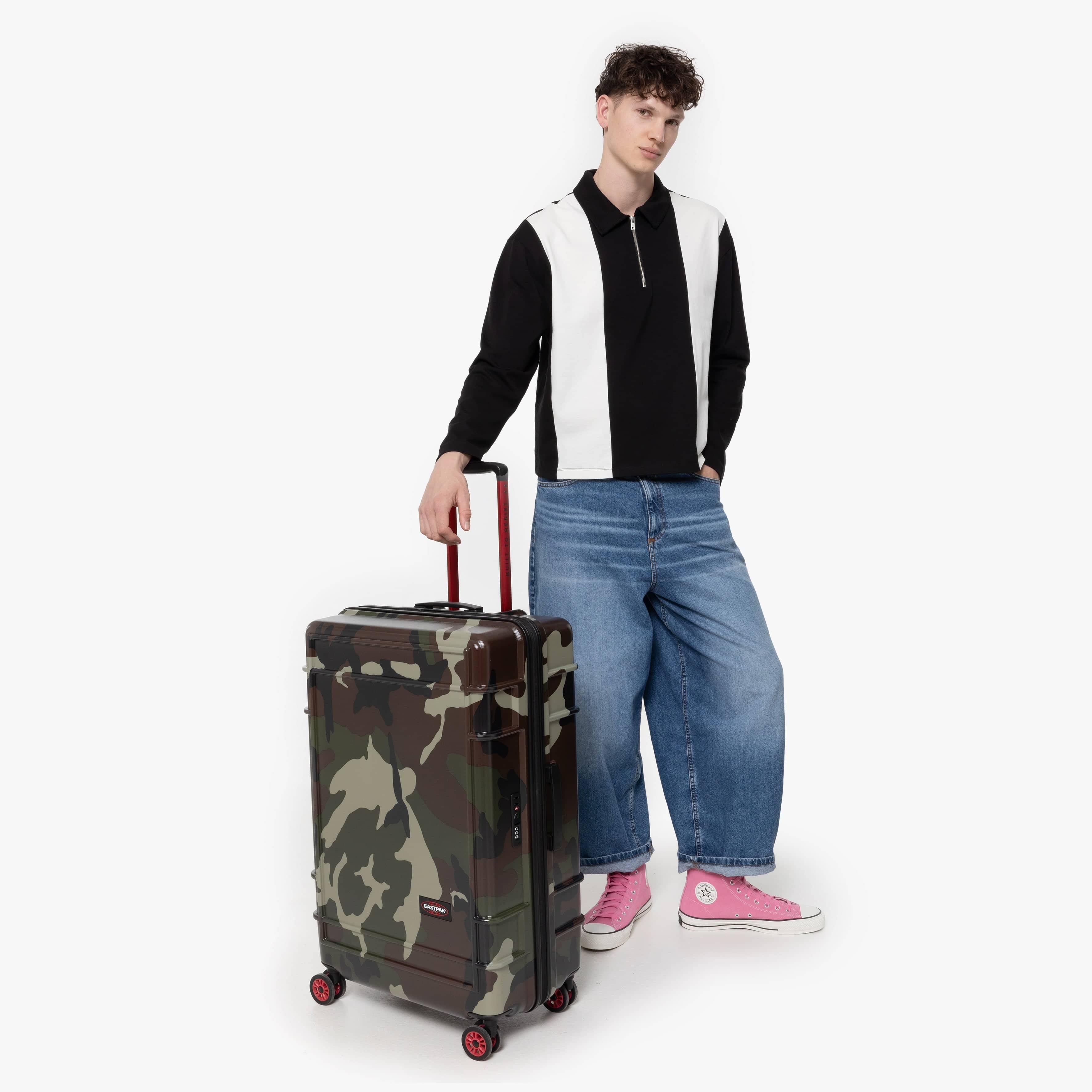 Eastpak Resist'R Zip Large Hardside Spinner | 90L in Camo — lifestyle # color_Camo