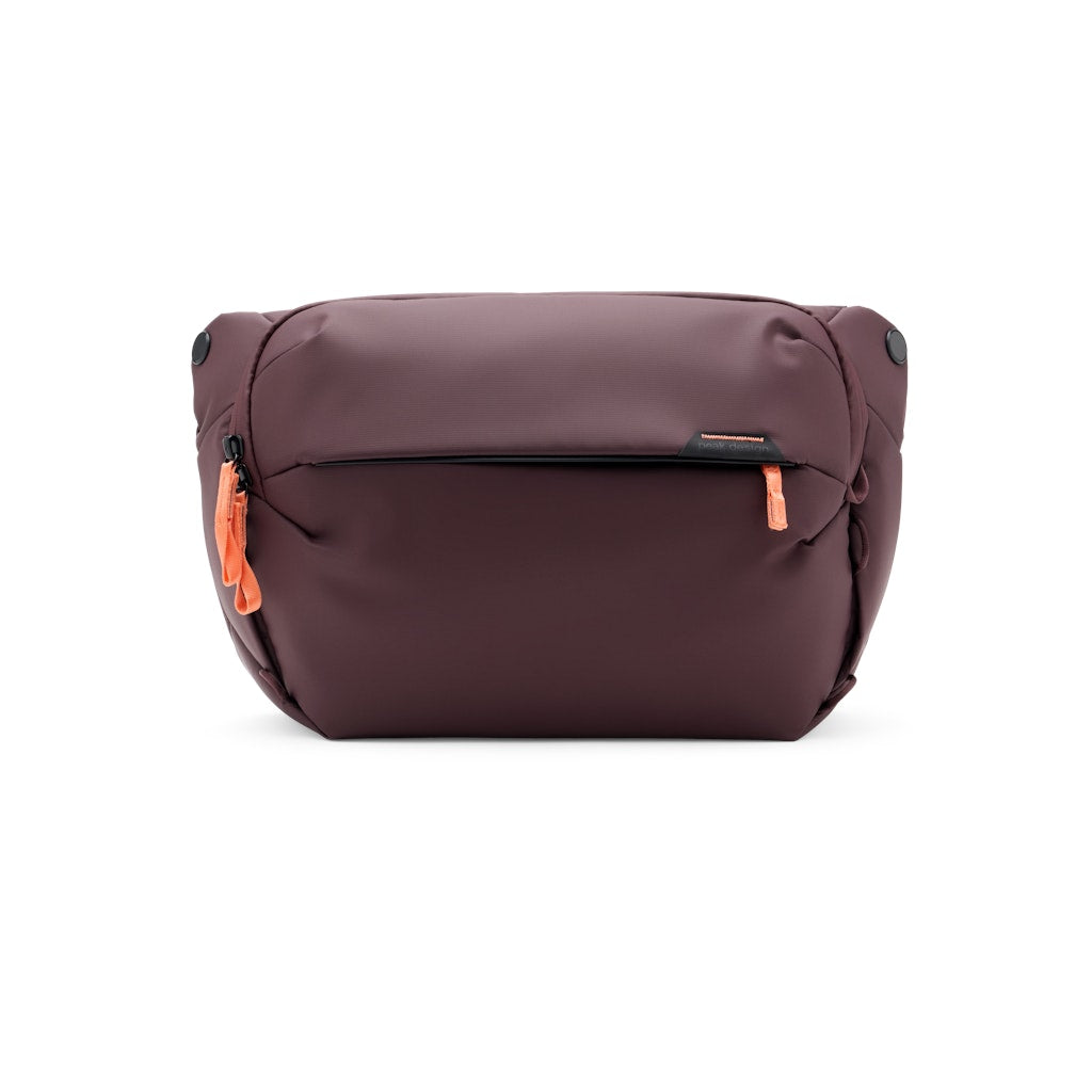 Peak Design Everyday Sling 10L in Eclipse — front view # color_Eclipse