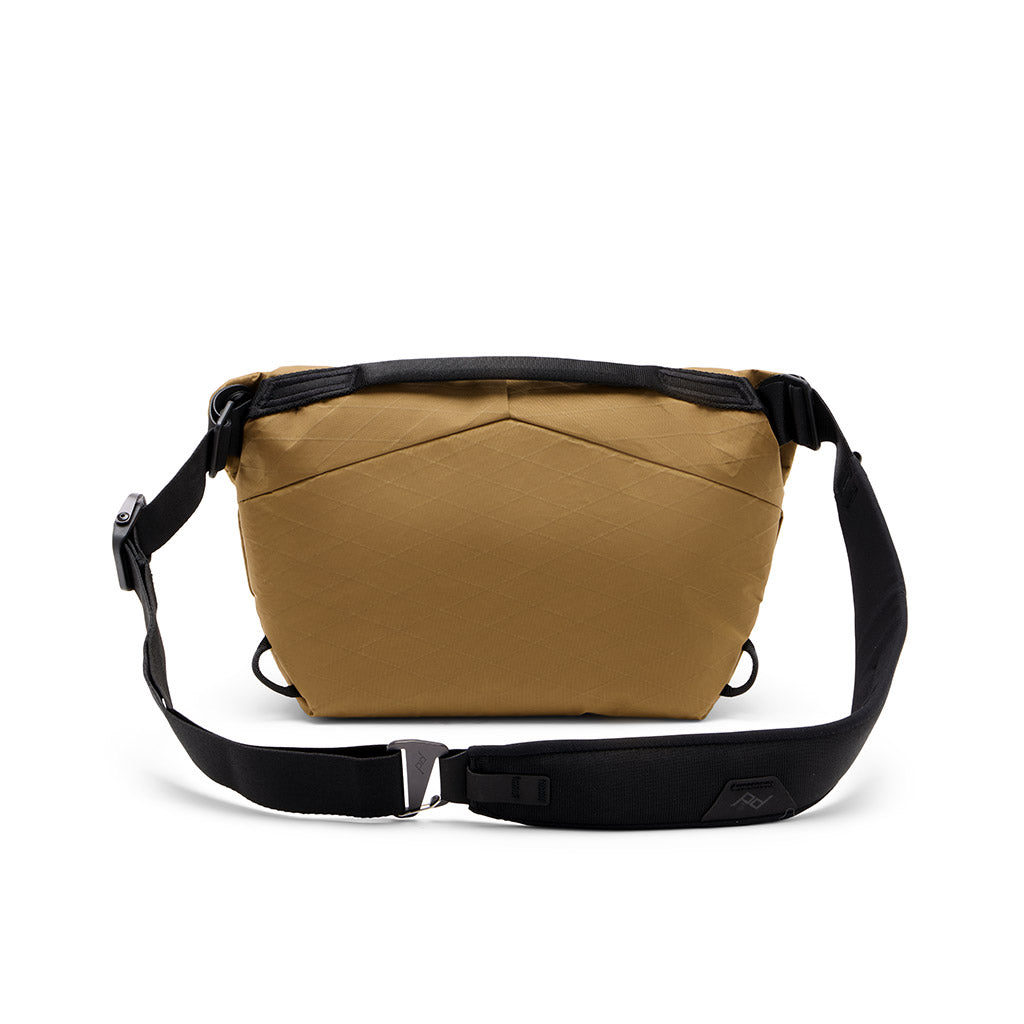 Peak Design Everyday Sling 3L in Coyote — back view # color_Coyote