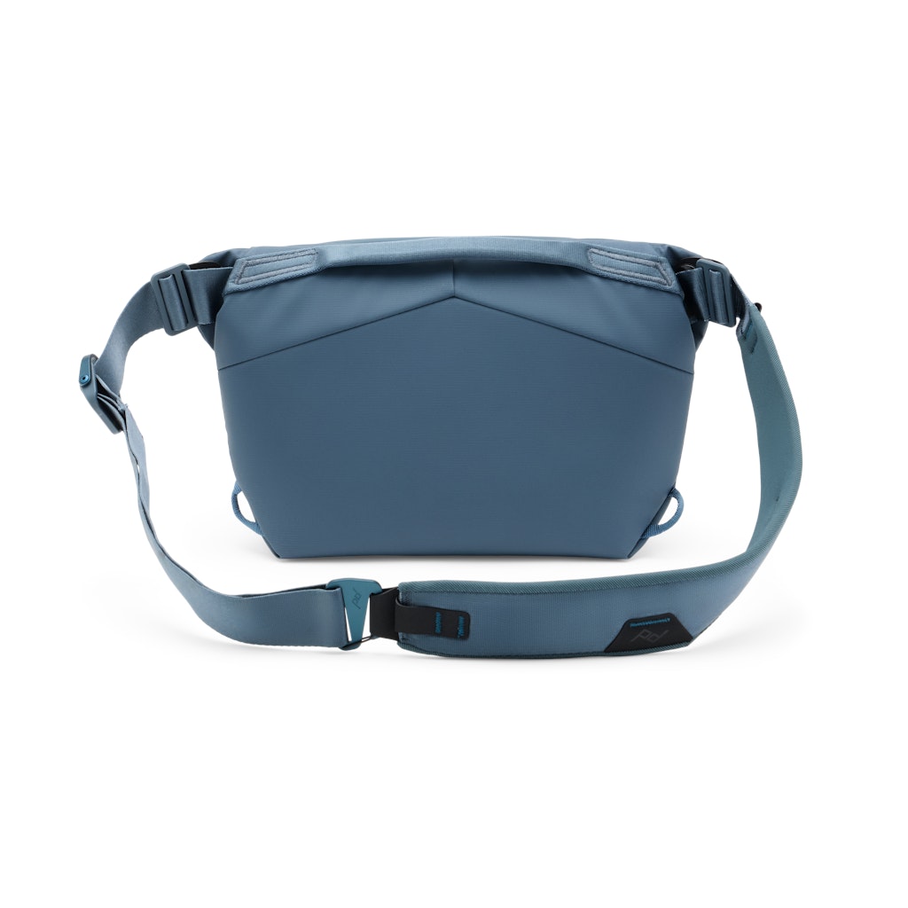Peak Design Everyday Sling 3L in Ocean — angle view 2 # color_Ocean