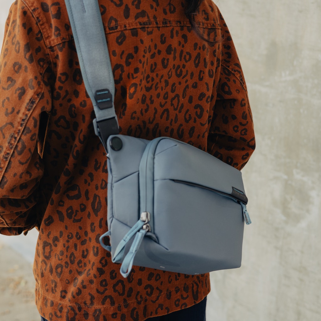 Peak Design Everyday Sling 3L in Ocean — lifestyle # color_Ocean