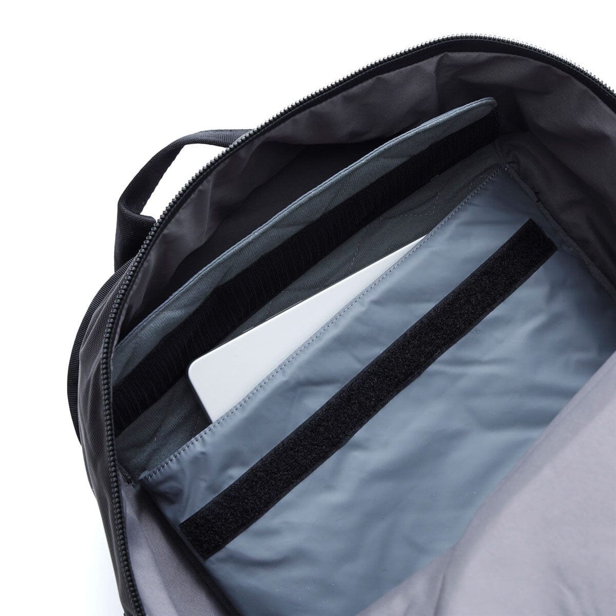 Chrome Industries Extlek Pack 24L in Black — interior view 3 # color_Black