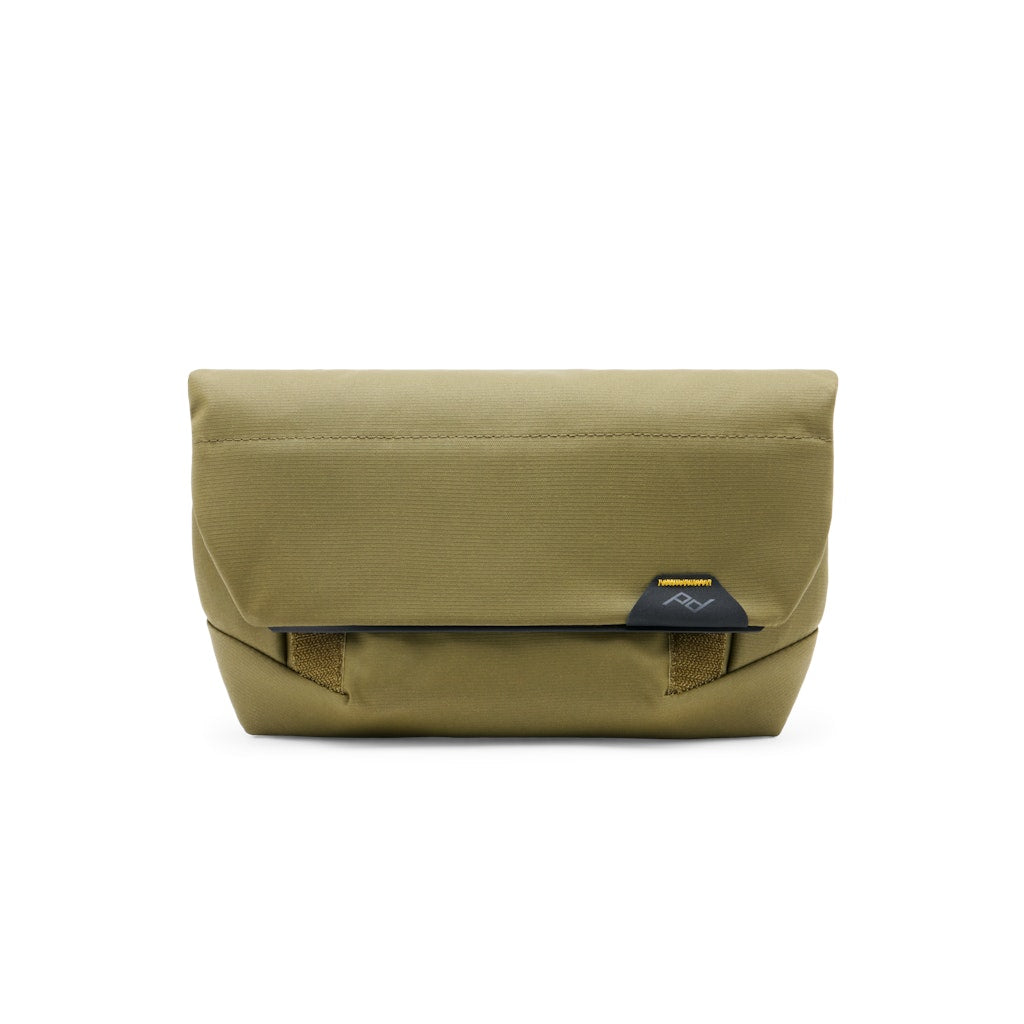Peak Design Field Pouch in Kelp — front view # color_Kelp