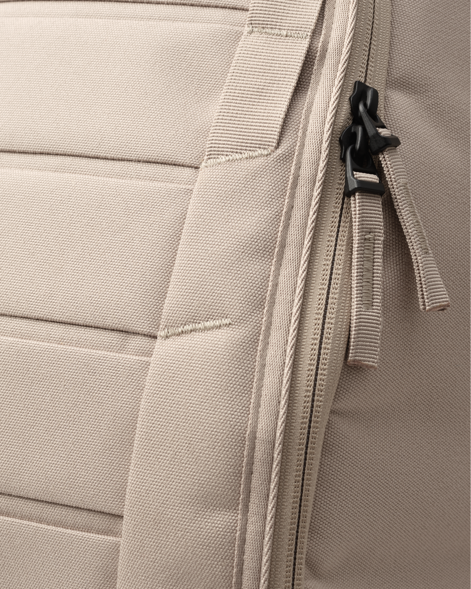 Db Journey Hugger Backpack 20L in Fogbow Beige — detail view # color_Fogbow Beige