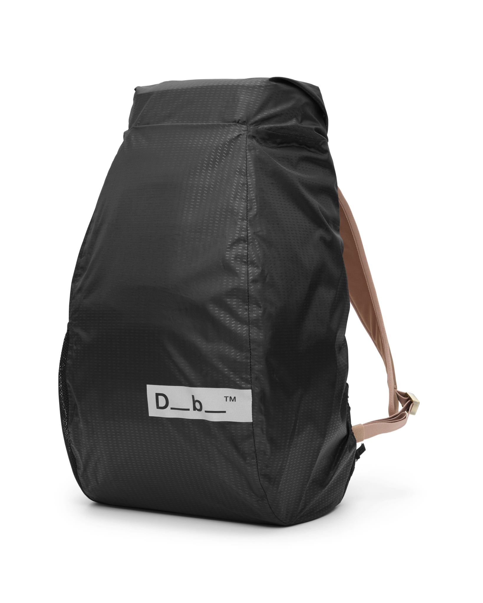 Db Journey Hugger Rain Cover 25–30L in Black Out — angle view 2 # color_Black Out