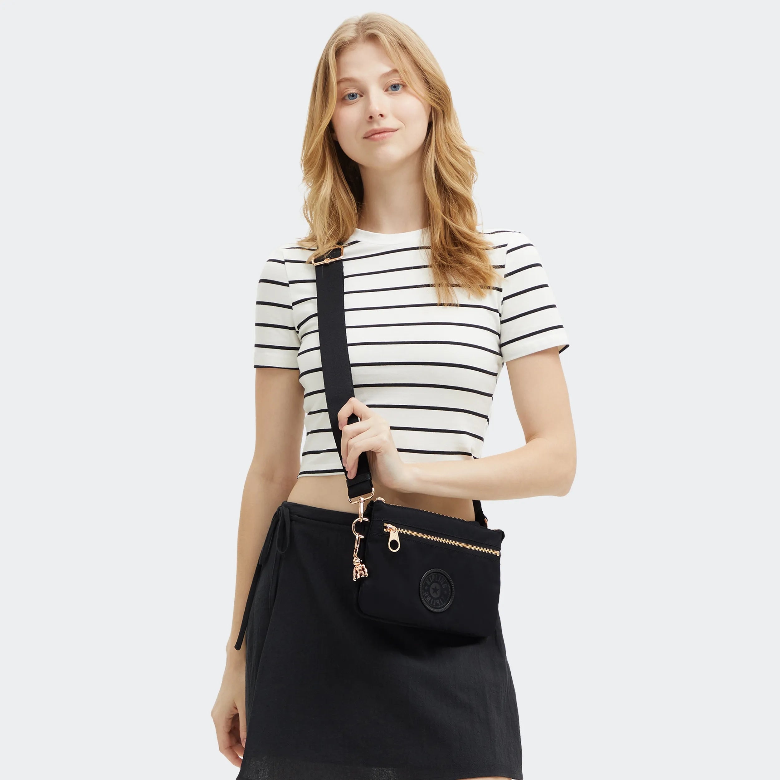 Kipling Riri Zip in Black Rose Spice — back view