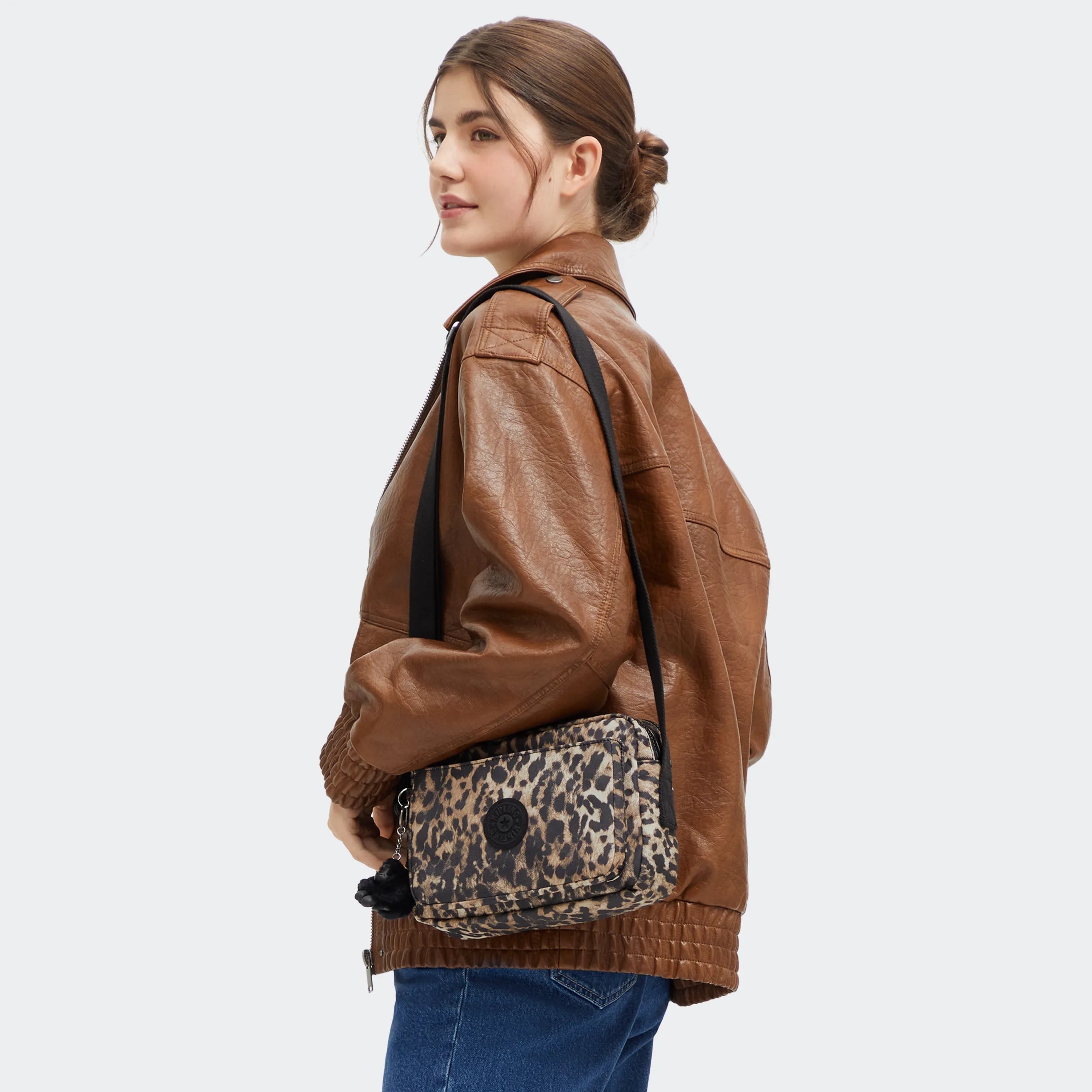 Kipling Abanu M in Wild Leopard — back view