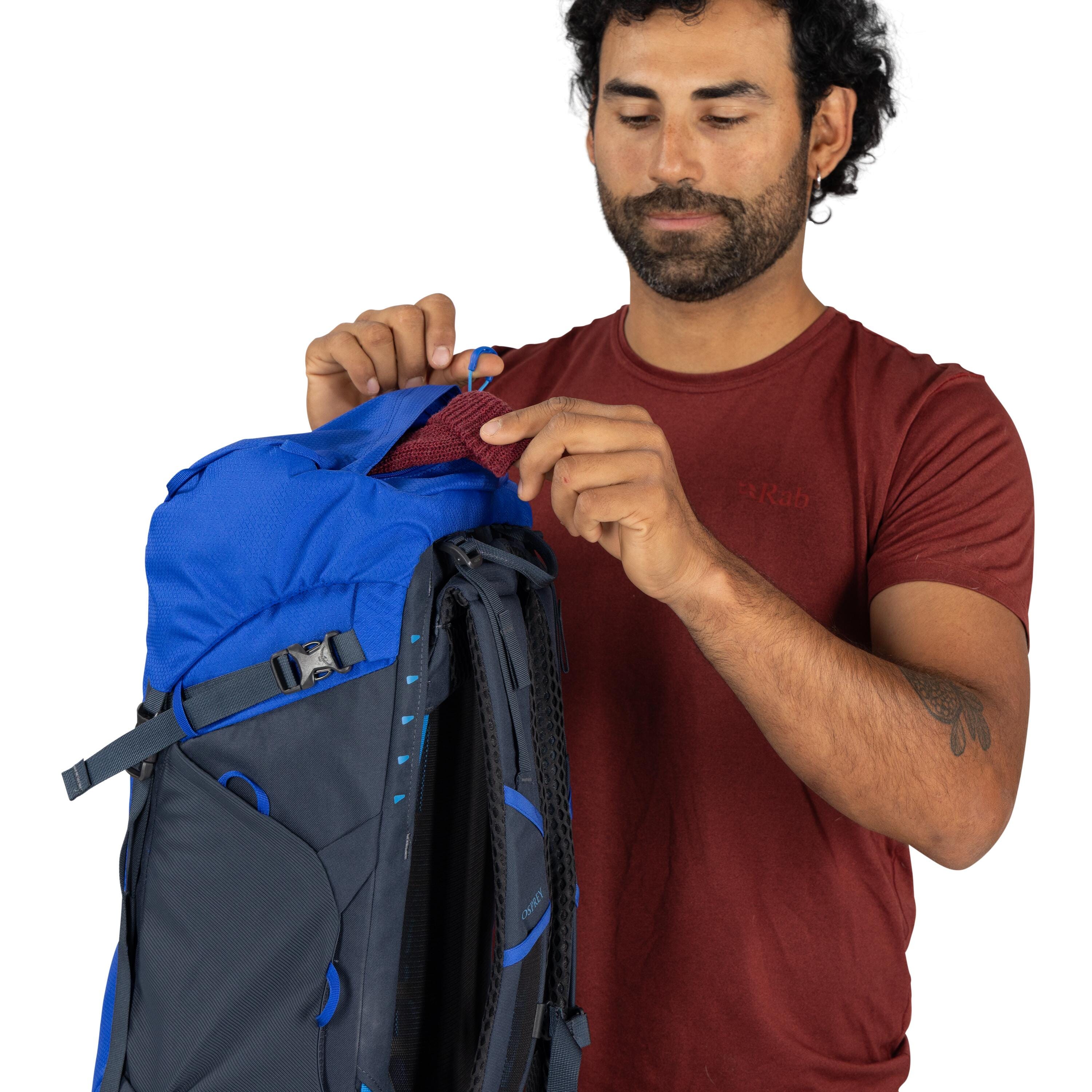 Osprey Kestrel LT 28 Hiking Backpack 28L in Rays Blue — detail view 3