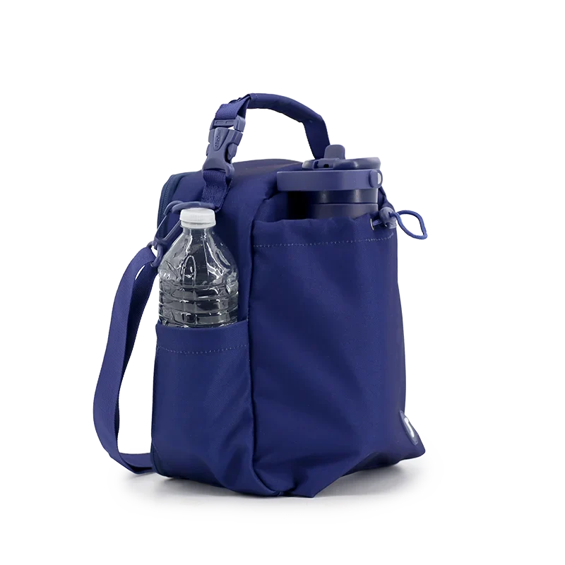 J World Cole Insulated Lunch Bag in Navy — angle view 2 # color_Navy