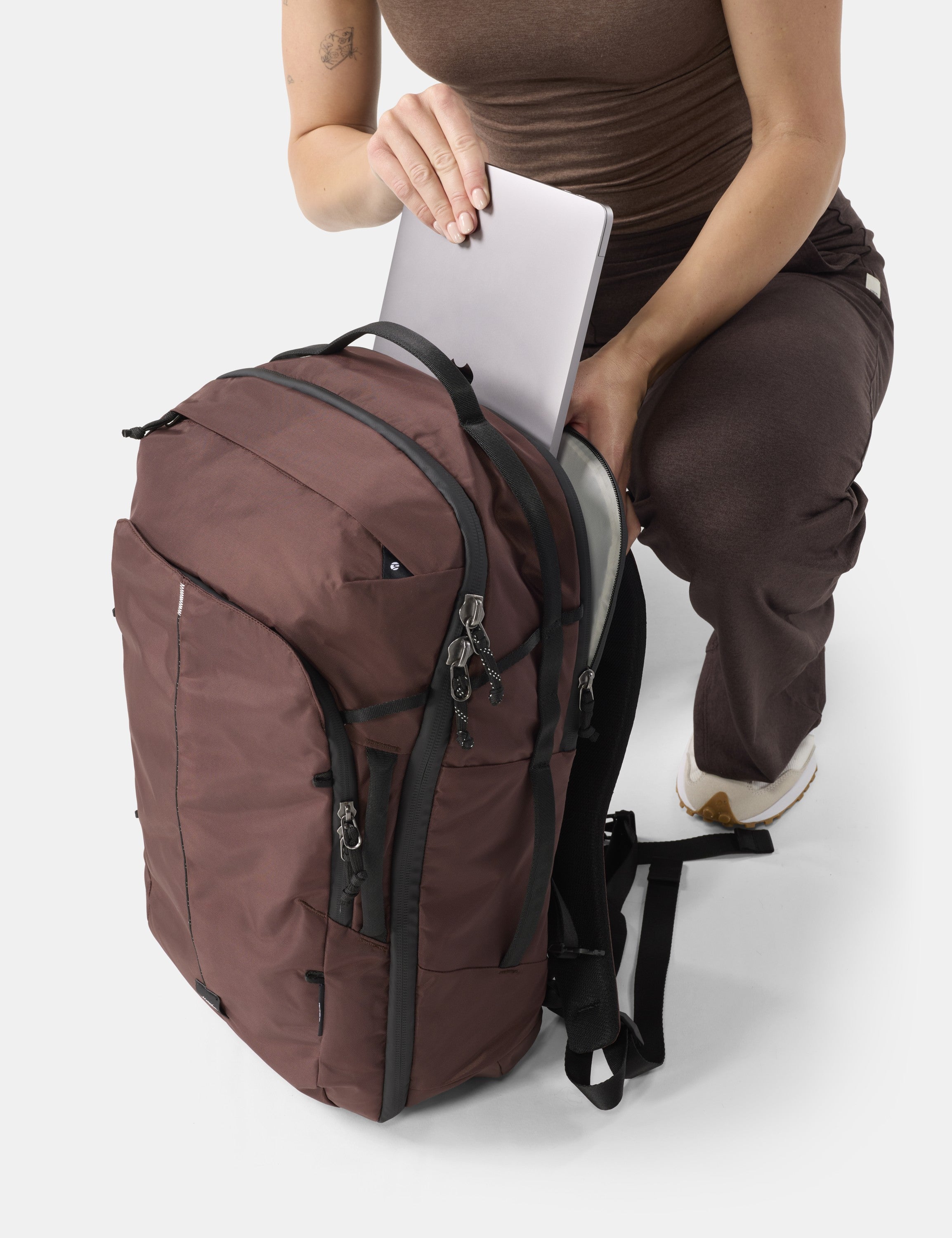 Matador Carry-On Travel Pack 30L - Garnet