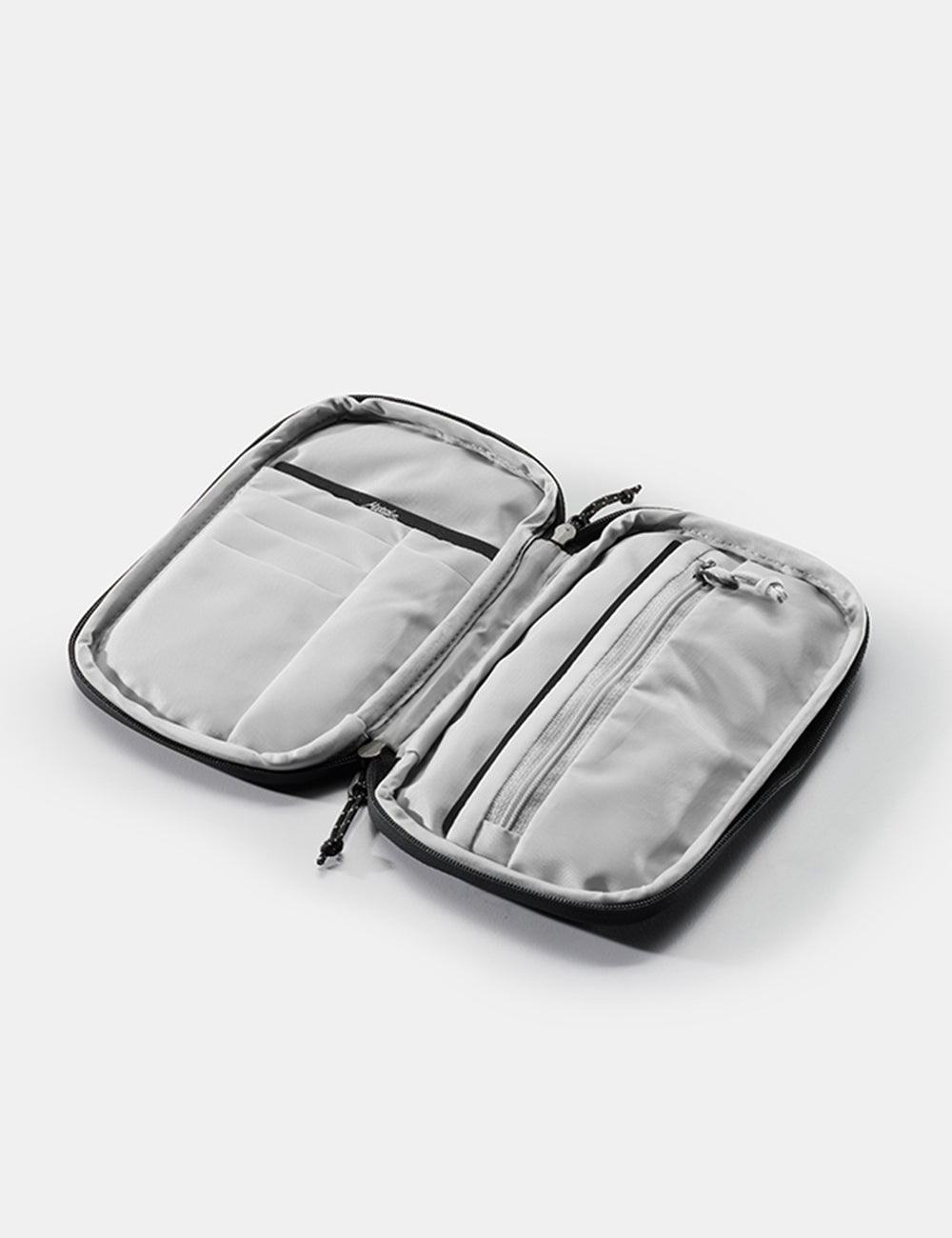 Matador Global Travel Stash in Black — angle view 5