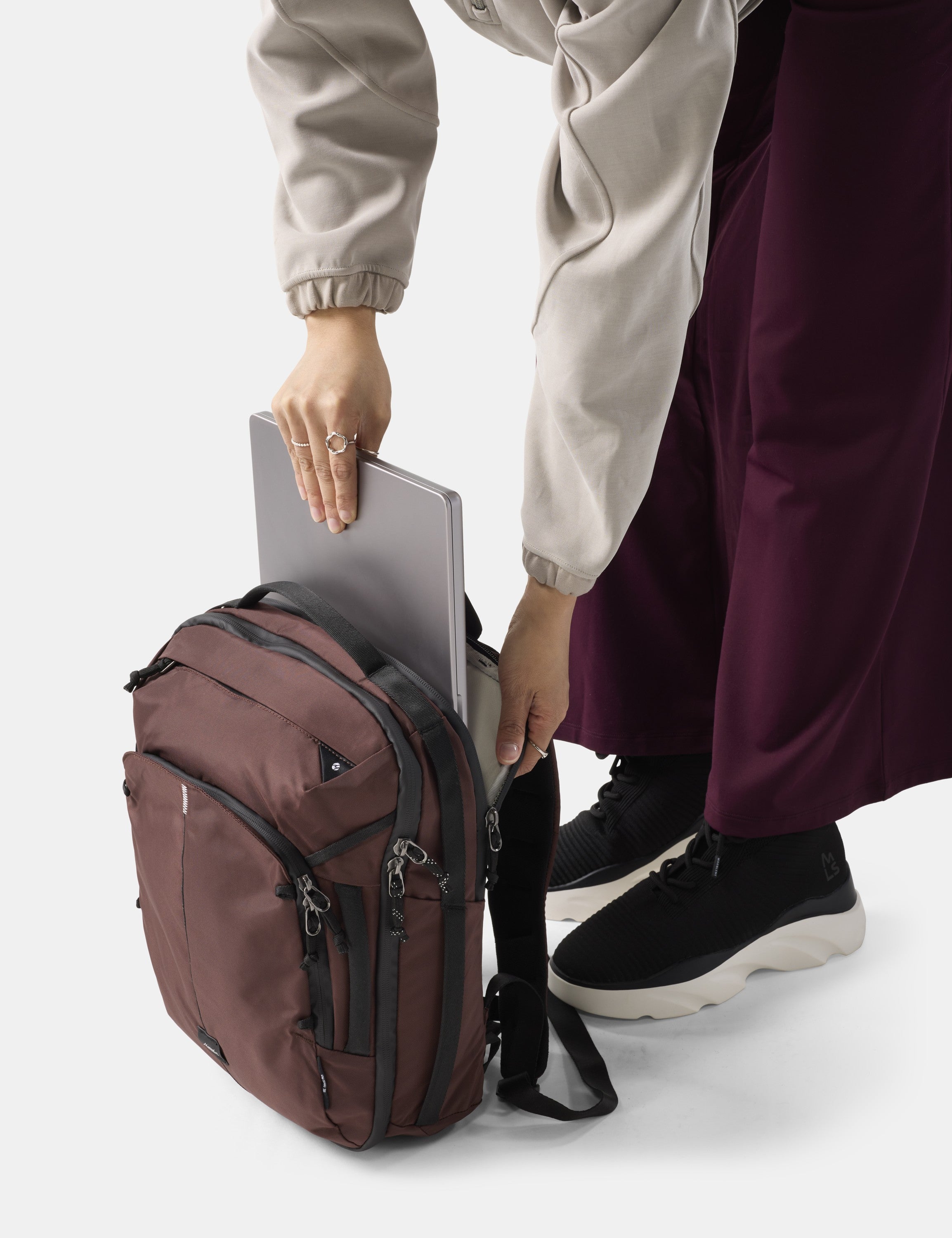 Matador Personal Item Travel Pack 18L - Garnet