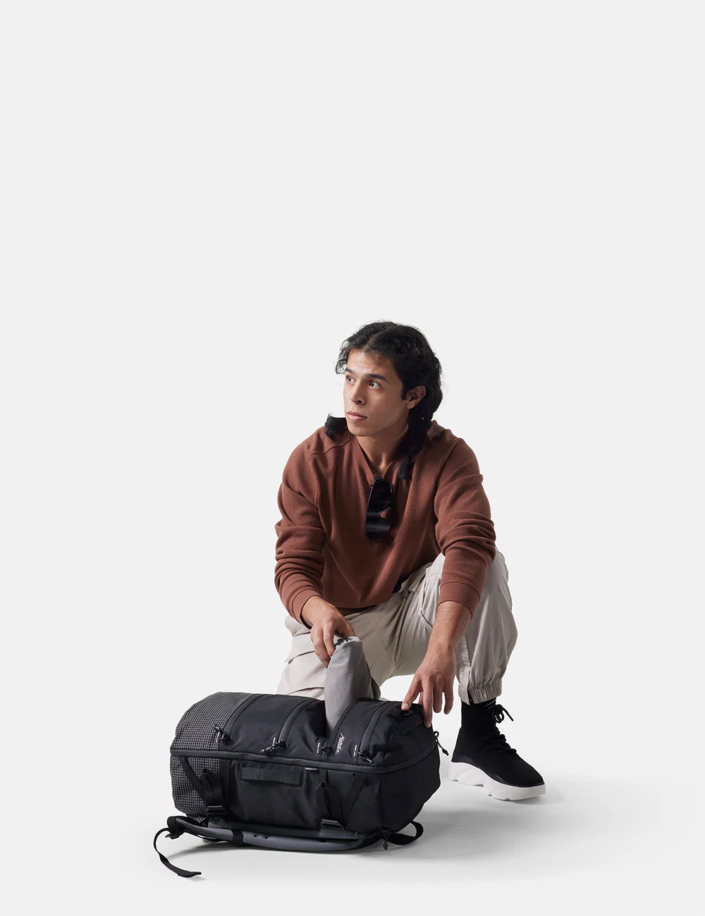 Matador SEG28 Backpack in Black — lifestyle 3 # color_Black