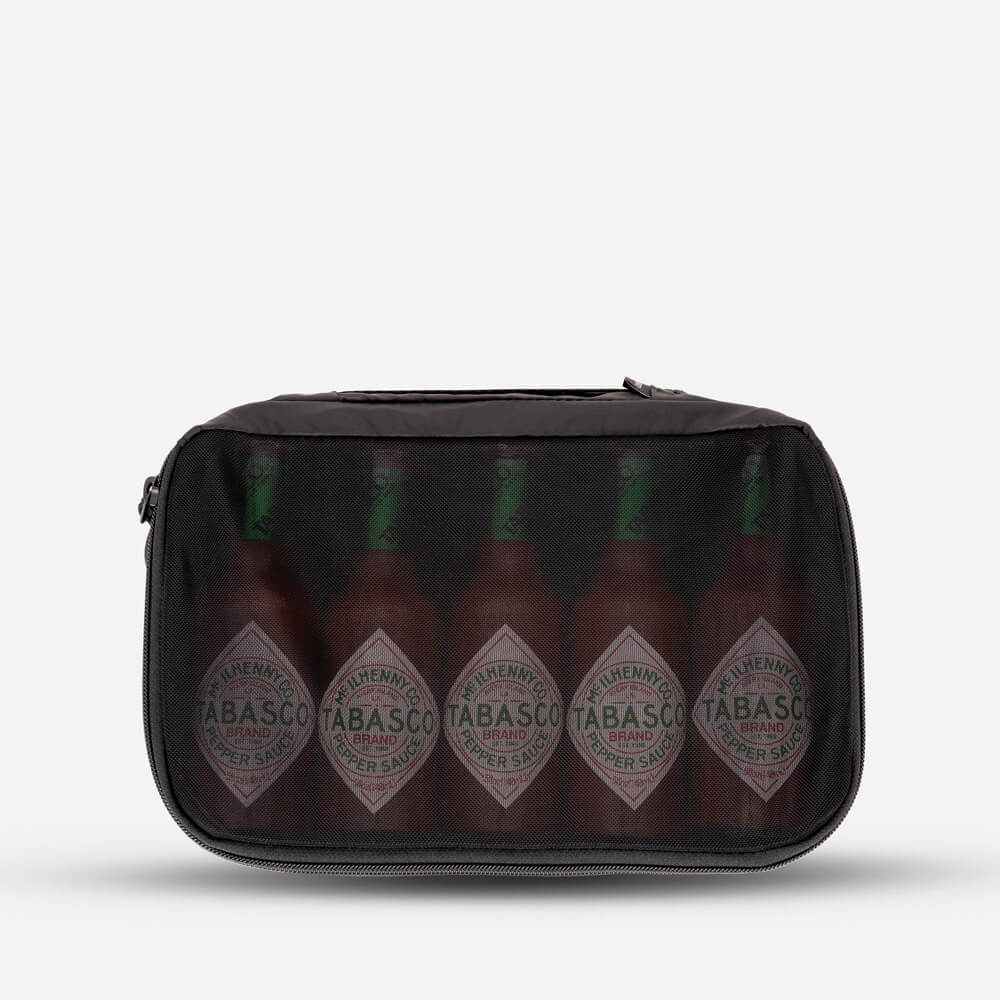 WANDRD Packing Cubes Medium in Black — front view