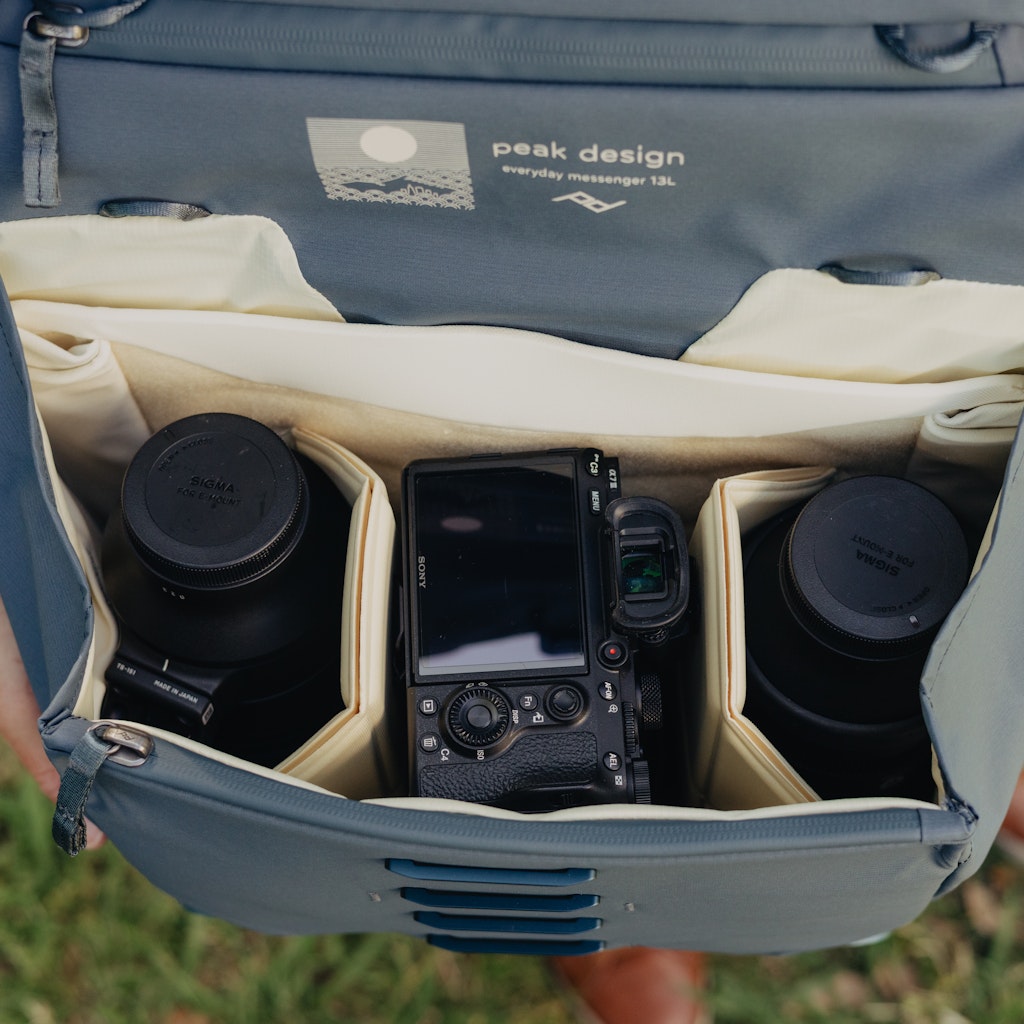 Peak Design Everyday Messenger 13L in Ocean — lifestyle # color_Ocean