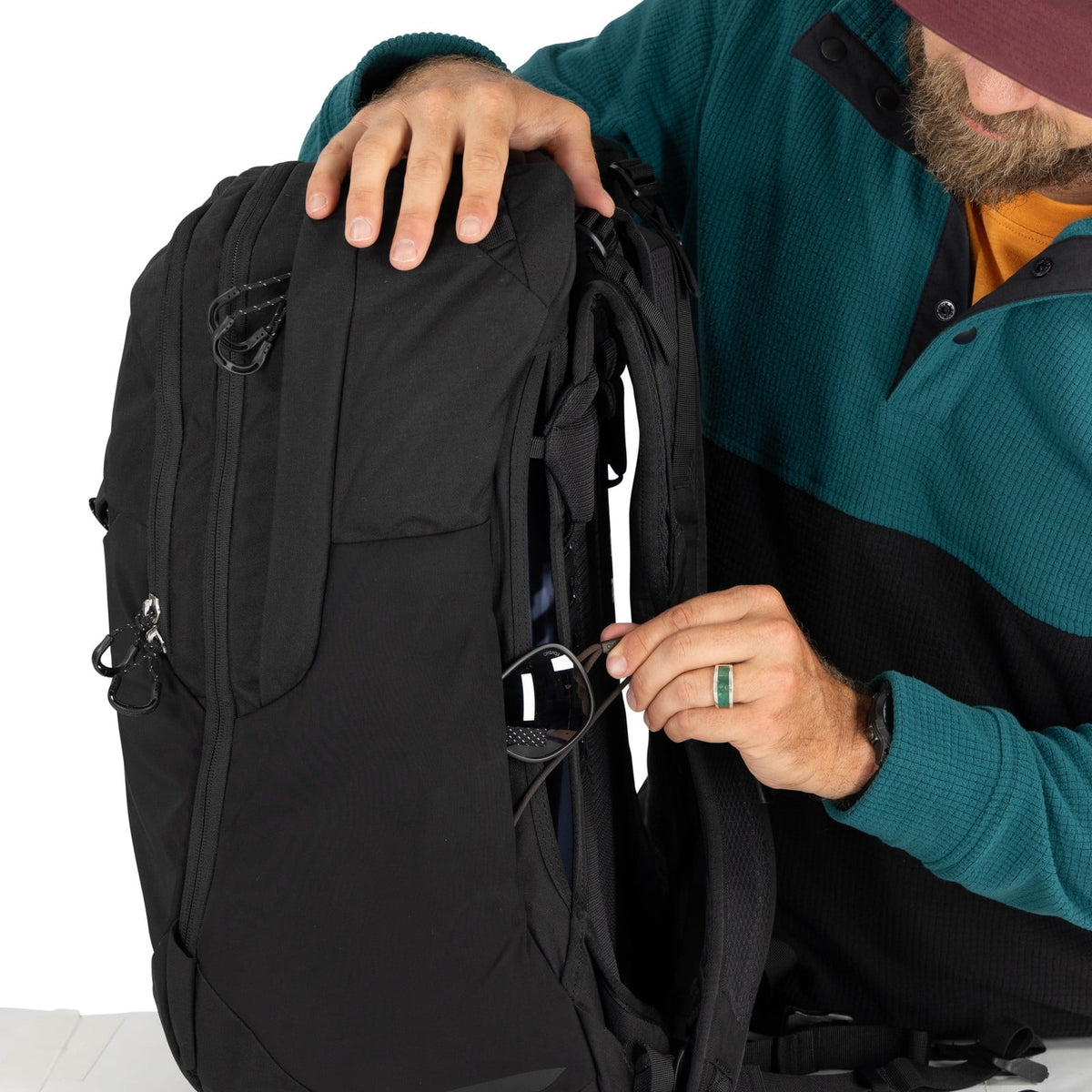Osprey Metron Airspeed Backpack 34L in Black — detail view 5
