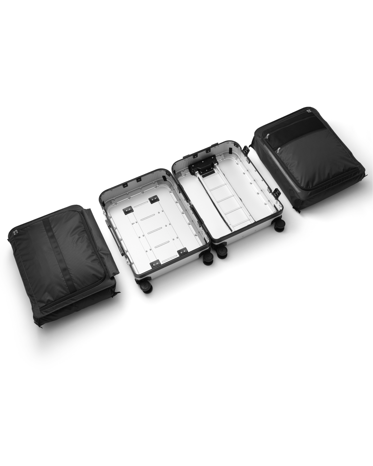Db Journey Ramverk Alu Check-in Luggage Medium in Silver — interior view 2