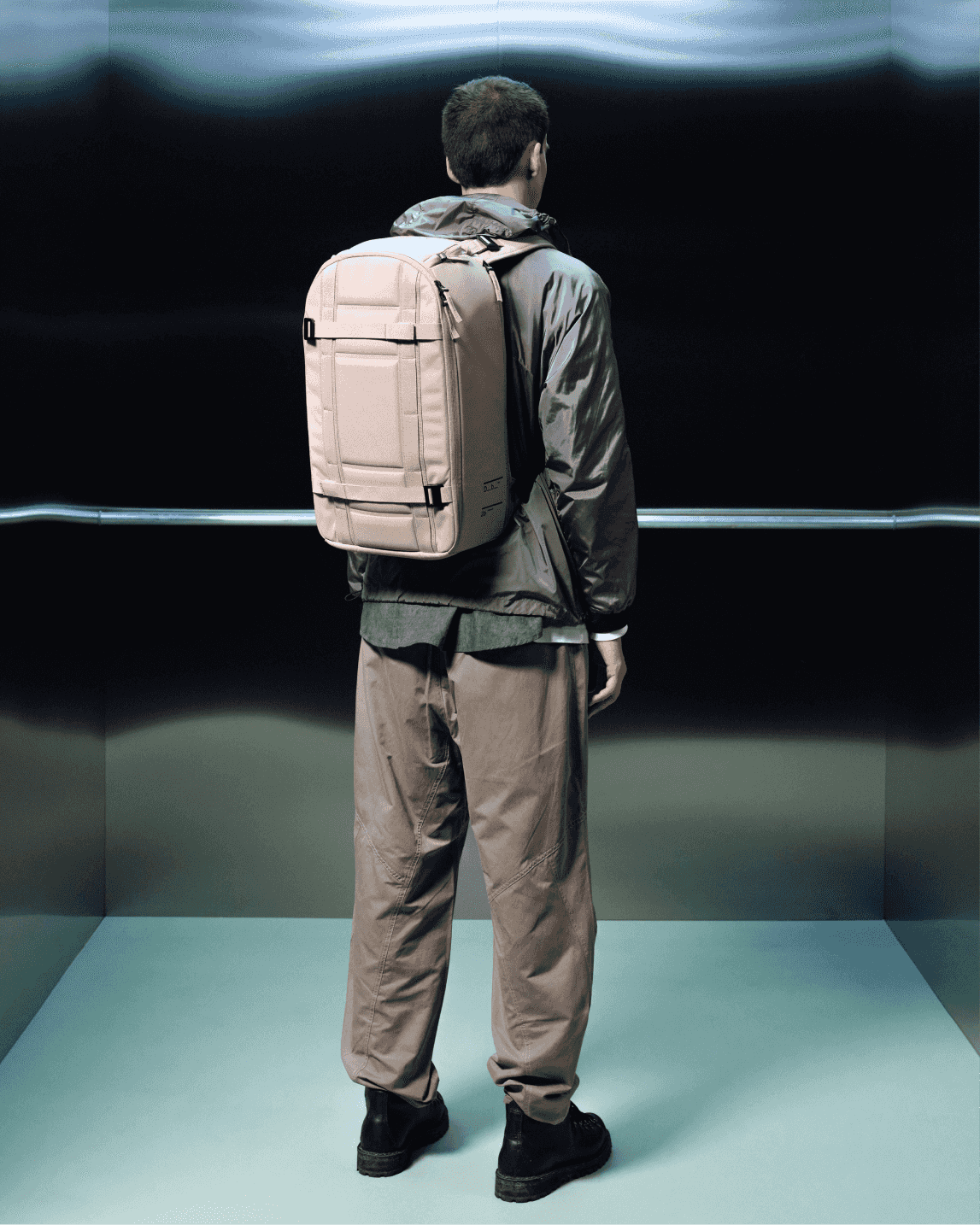 Db Journey Ramverk Backpack 26L in Fogbow Beige — lifestyle # color_Fogbow Beige