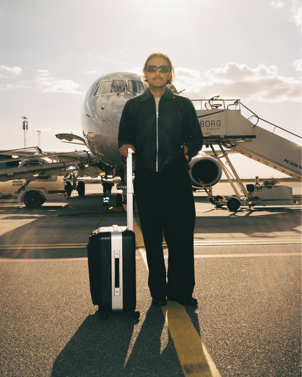 Db Journey Ramverk Pro Front-access Carry-on in Silver — lifestyle # color_Silver