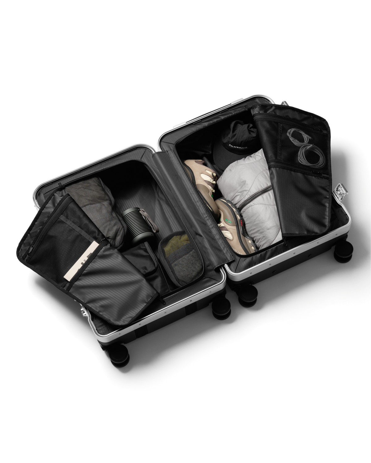 Db Journey Ramverk Pro Check-in Luggage Medium in Silver — interior view 2 # color_Silver