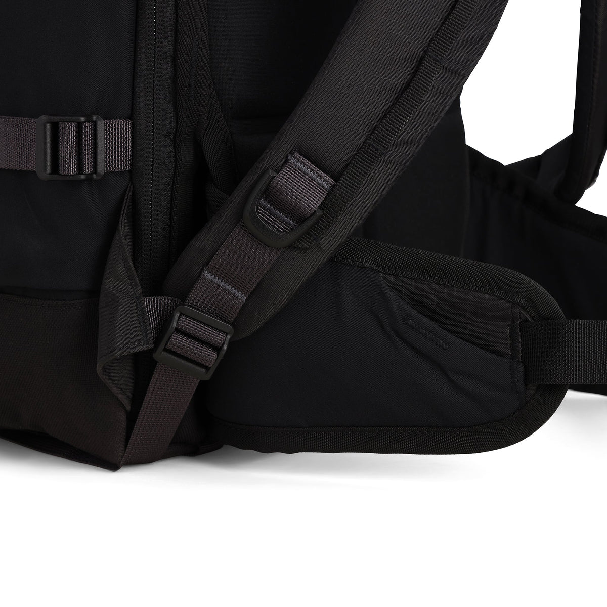 Topo Designs Rover Trail Pack in Black Neutral — detail view 2 # color_Black Neutral