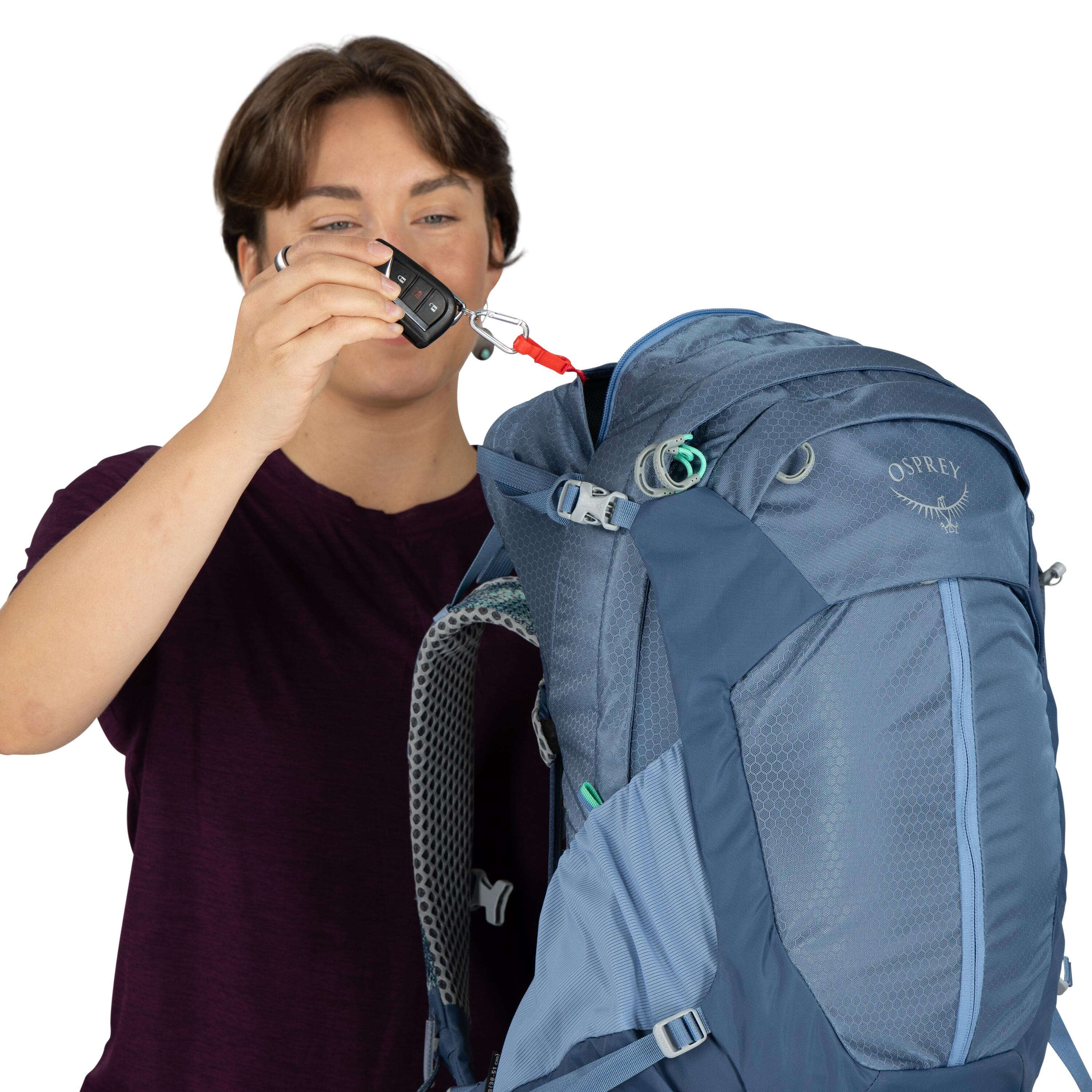 Osprey Sirrus 24 Hiking Backpack 24L in Sevres Blue — detail view 3