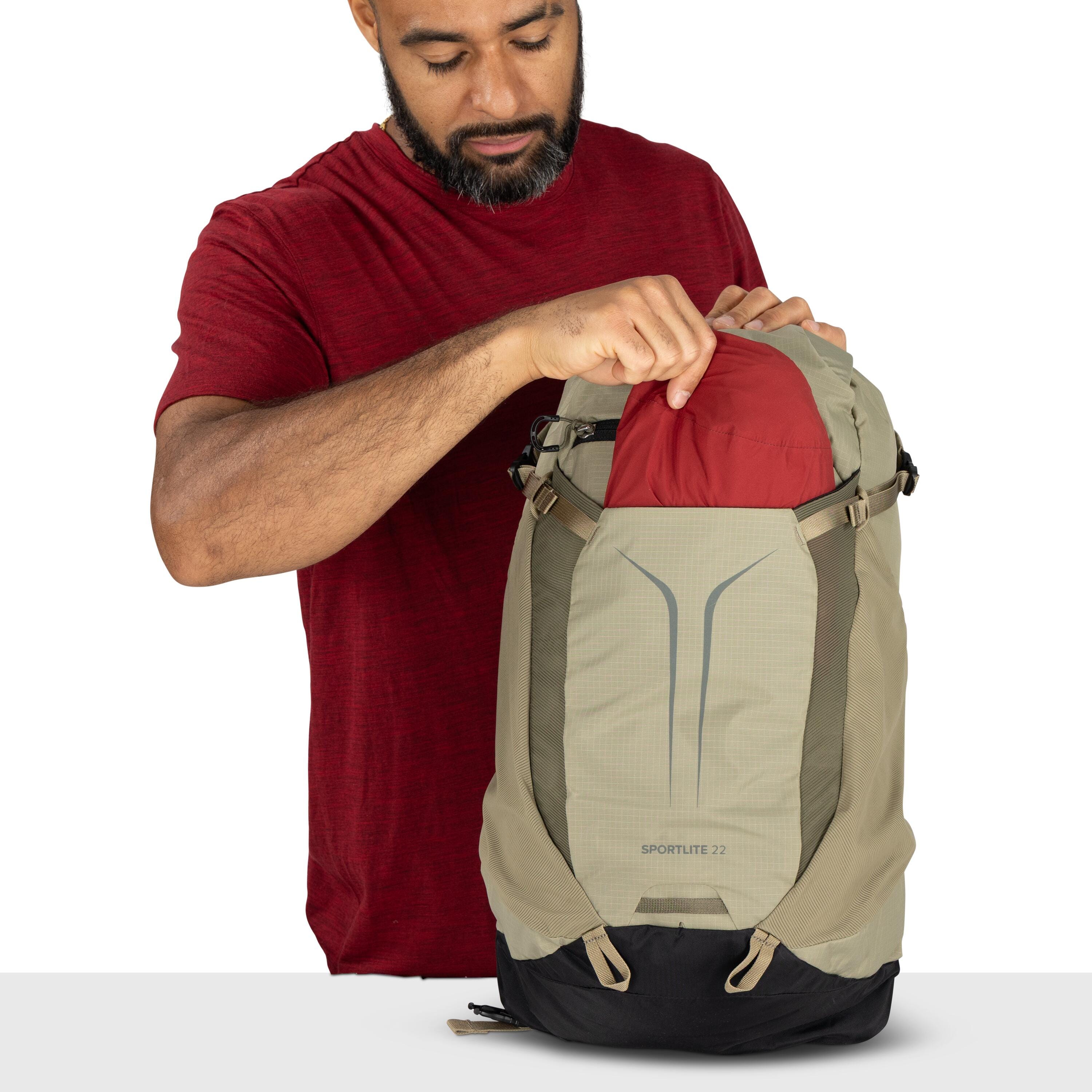 Osprey Sportlite 22 Hiking Backpack 22L in Olive Tan — detail view 3