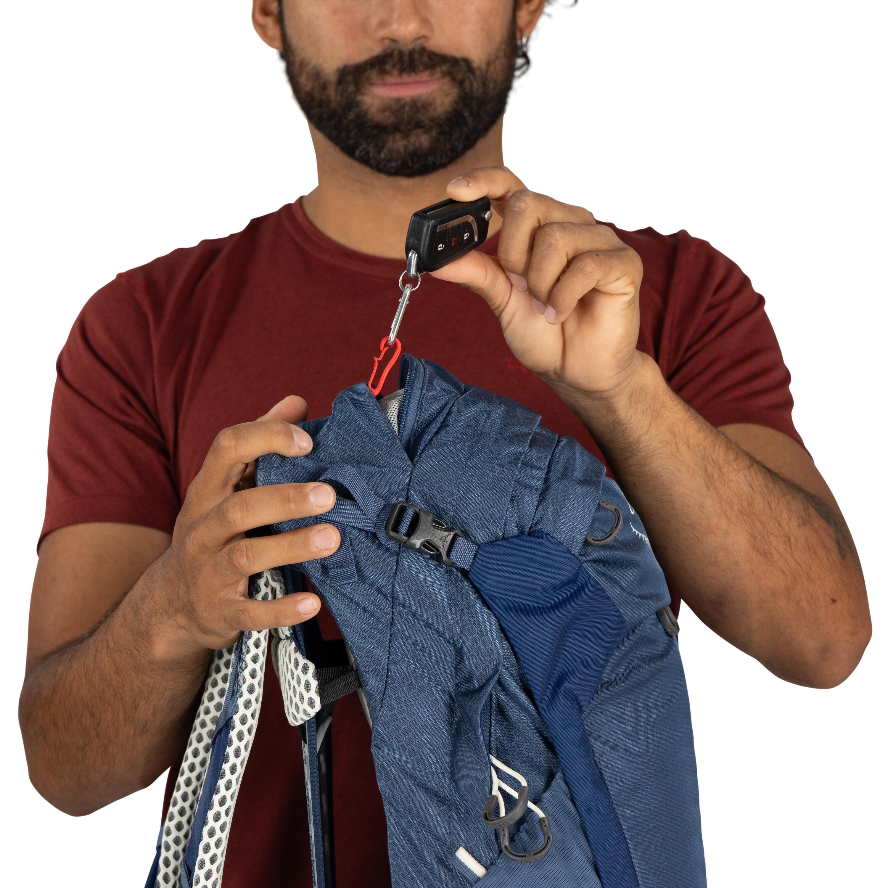 Osprey Stratos 24 Hiking Backpack 24L in Nirvana Blue — detail view 3