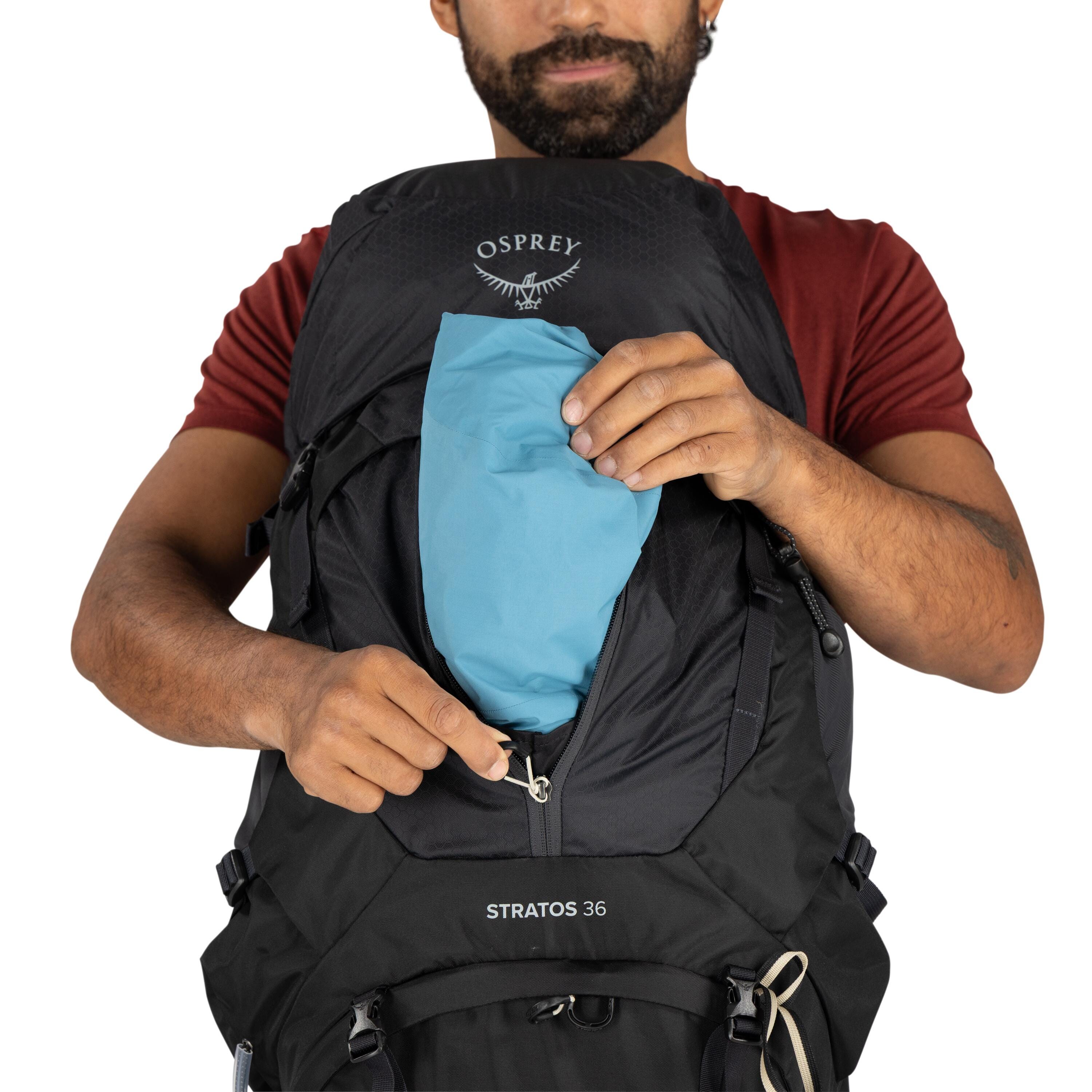 Osprey Stratos 36 Hiking Backpack 36L in Raven Black — detail view 2