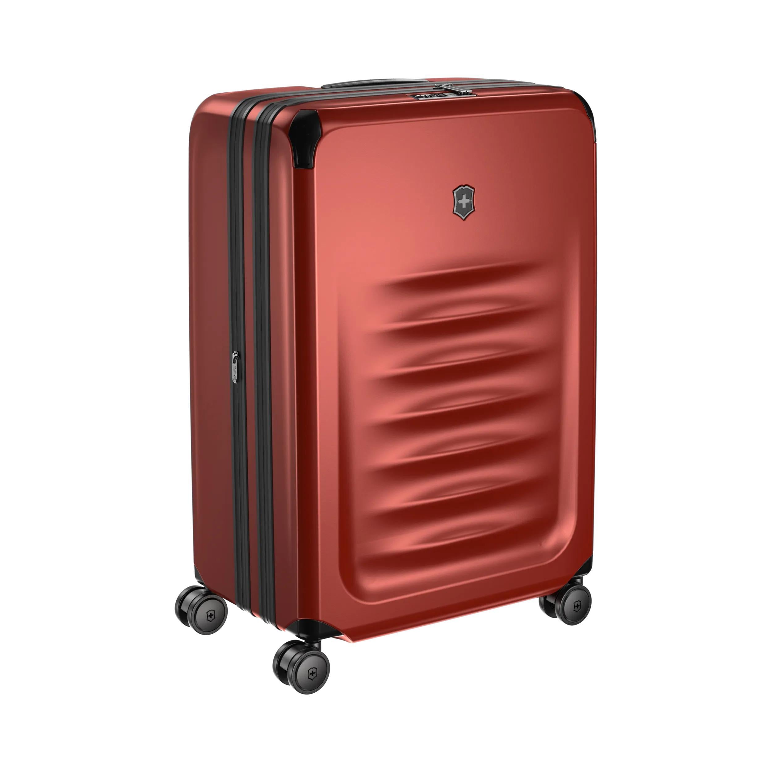Victorinox Spectra 3.0 Expandable Large Case in Red — angle view 7