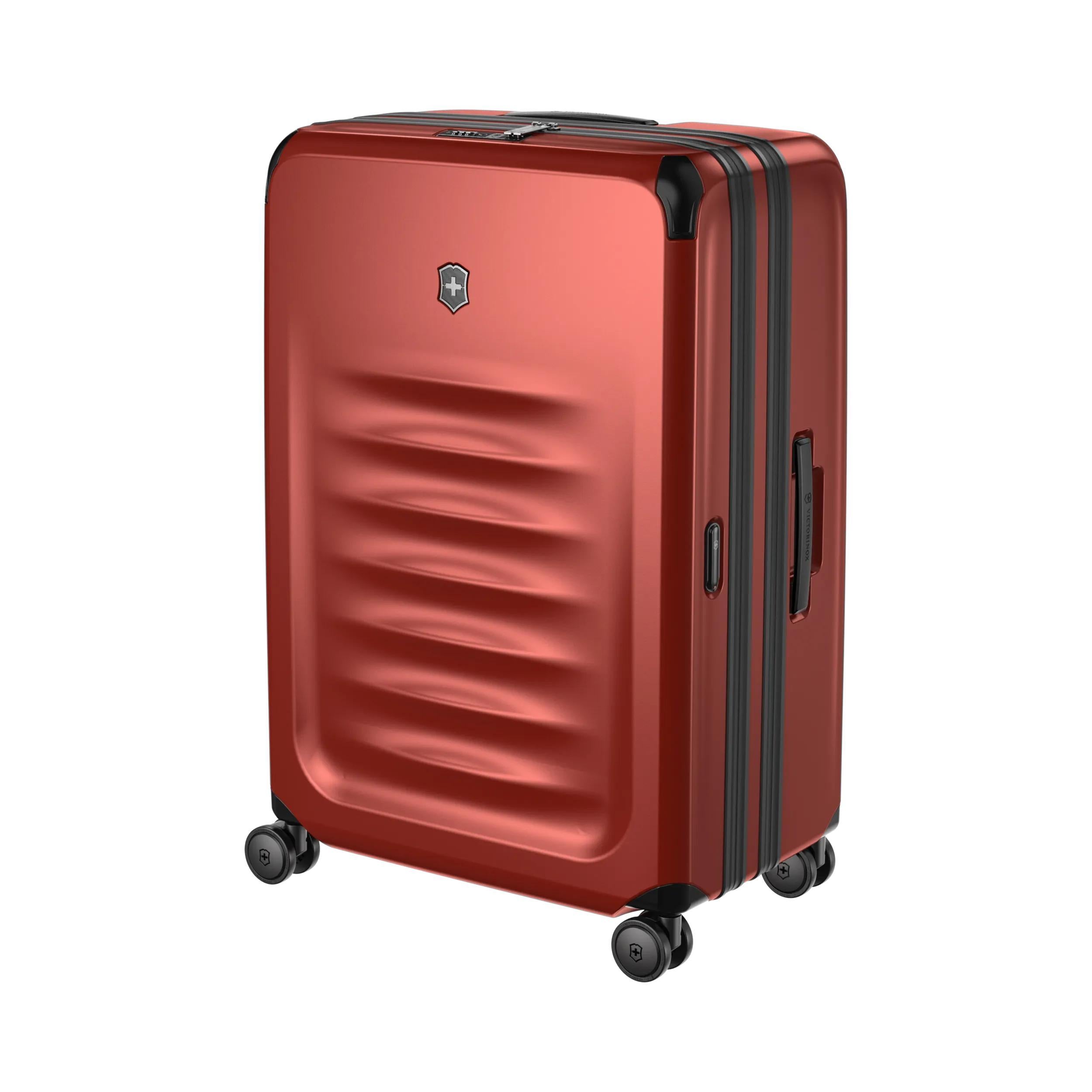 Victorinox Spectra 3.0 Expandable Large Case in Red — angle view 4