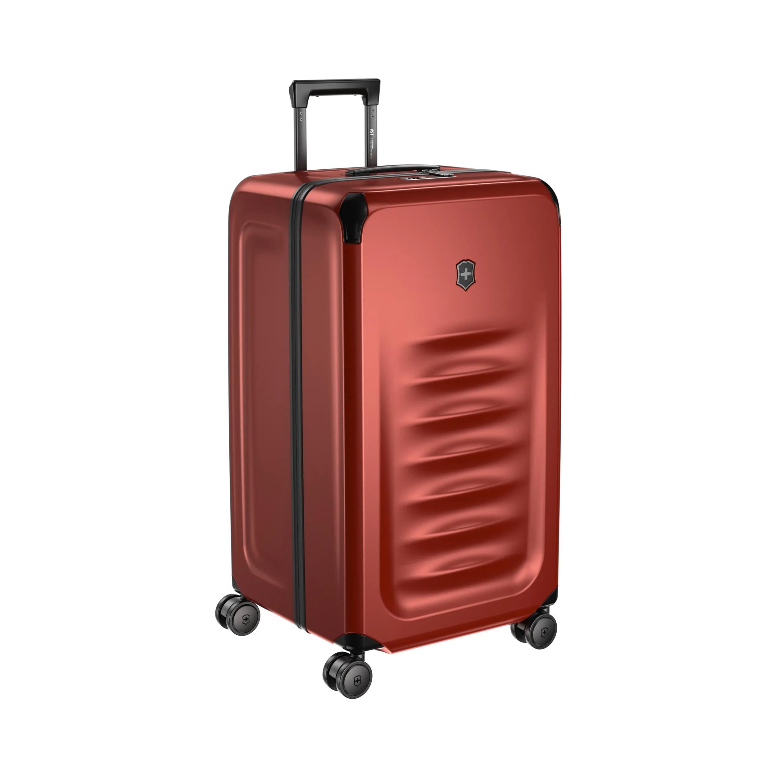Victorinox Spectra 3.0 Trunk Large Case in Red — angle view 9