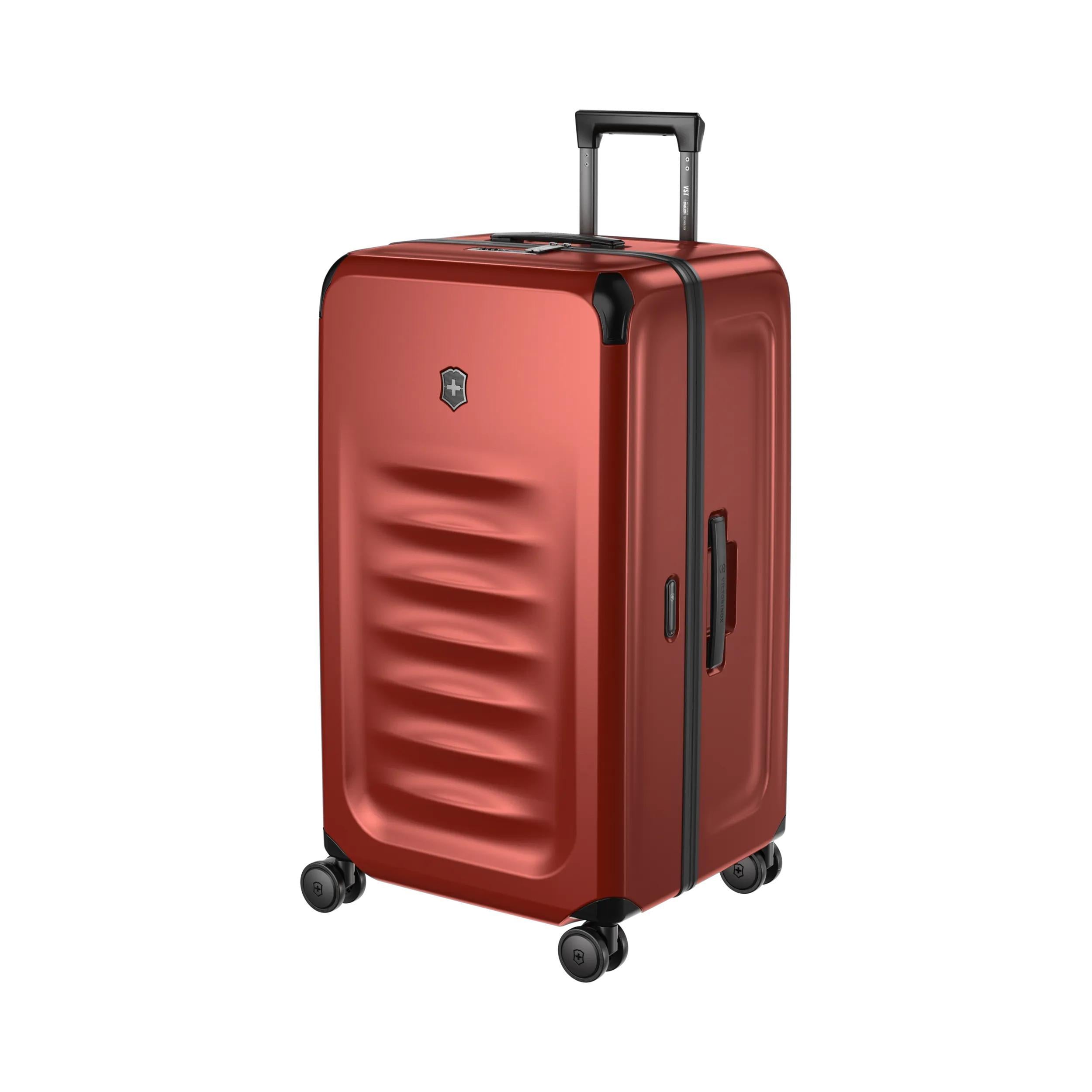 Victorinox Spectra 3.0 Trunk Large Case in Red — angle view 6