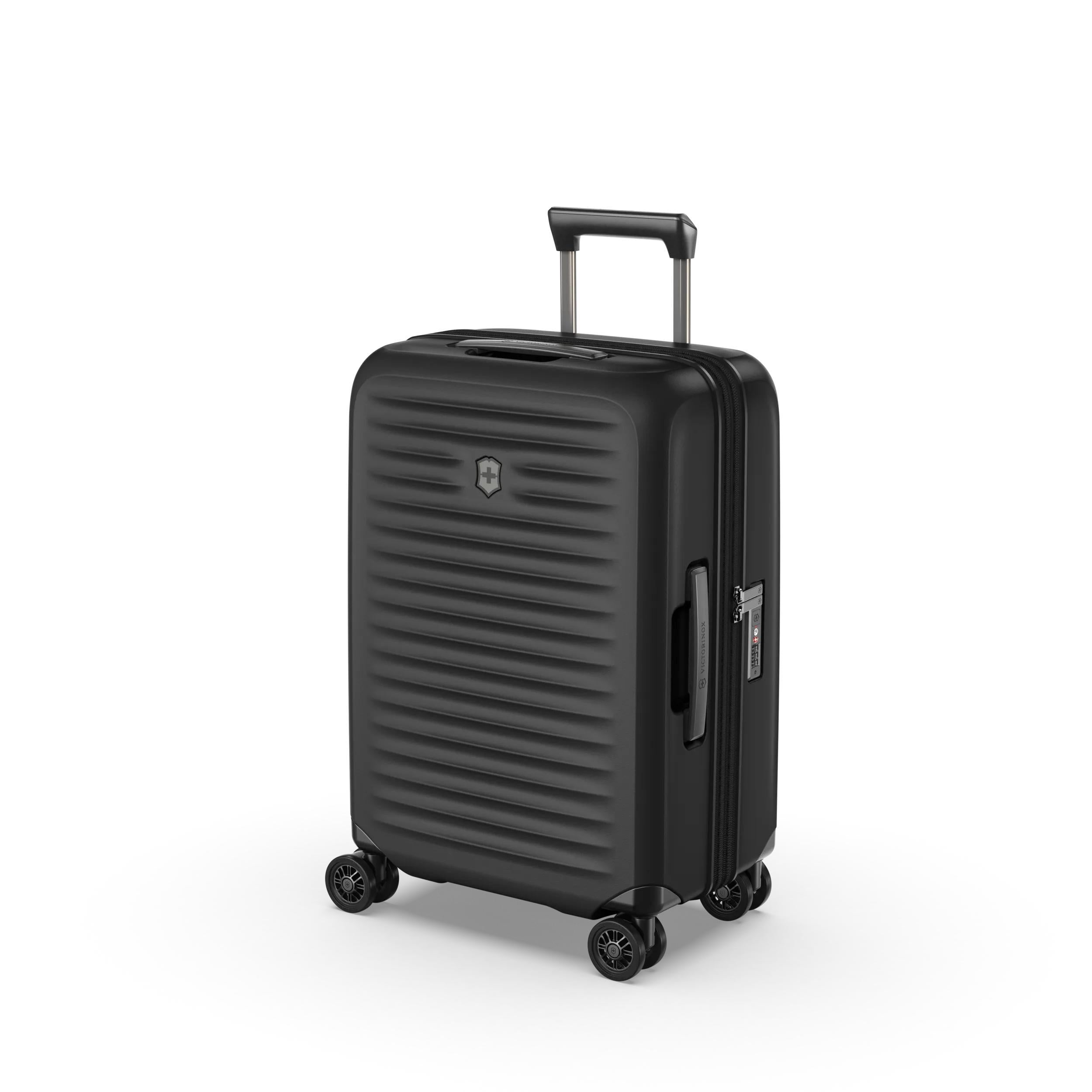 Victorinox Airox Advanced Frequent Flyer Carry-on Business in Black — angle view 2