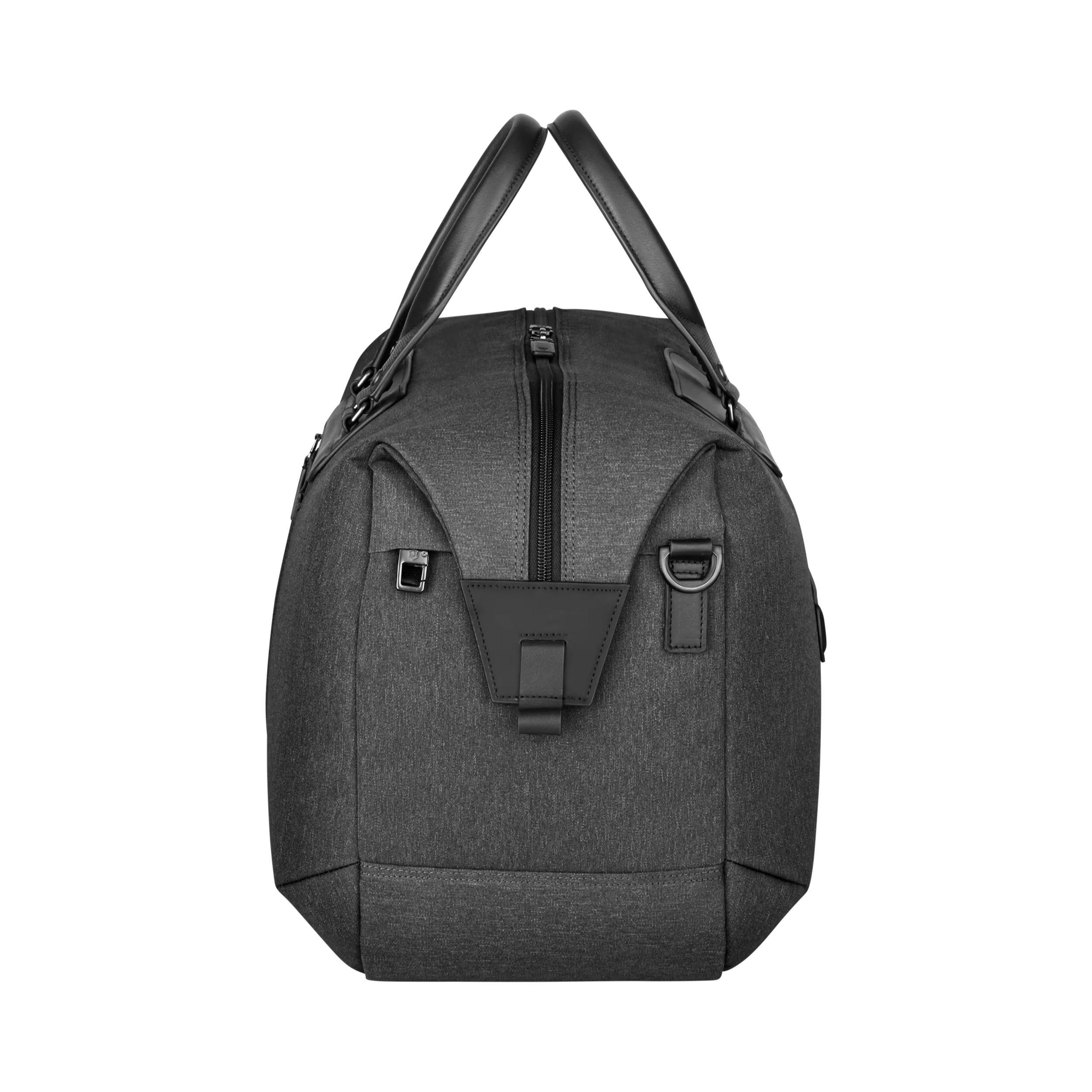 Victorinox Architecture Urban2 Weekender in Grey / Black — angle view 4