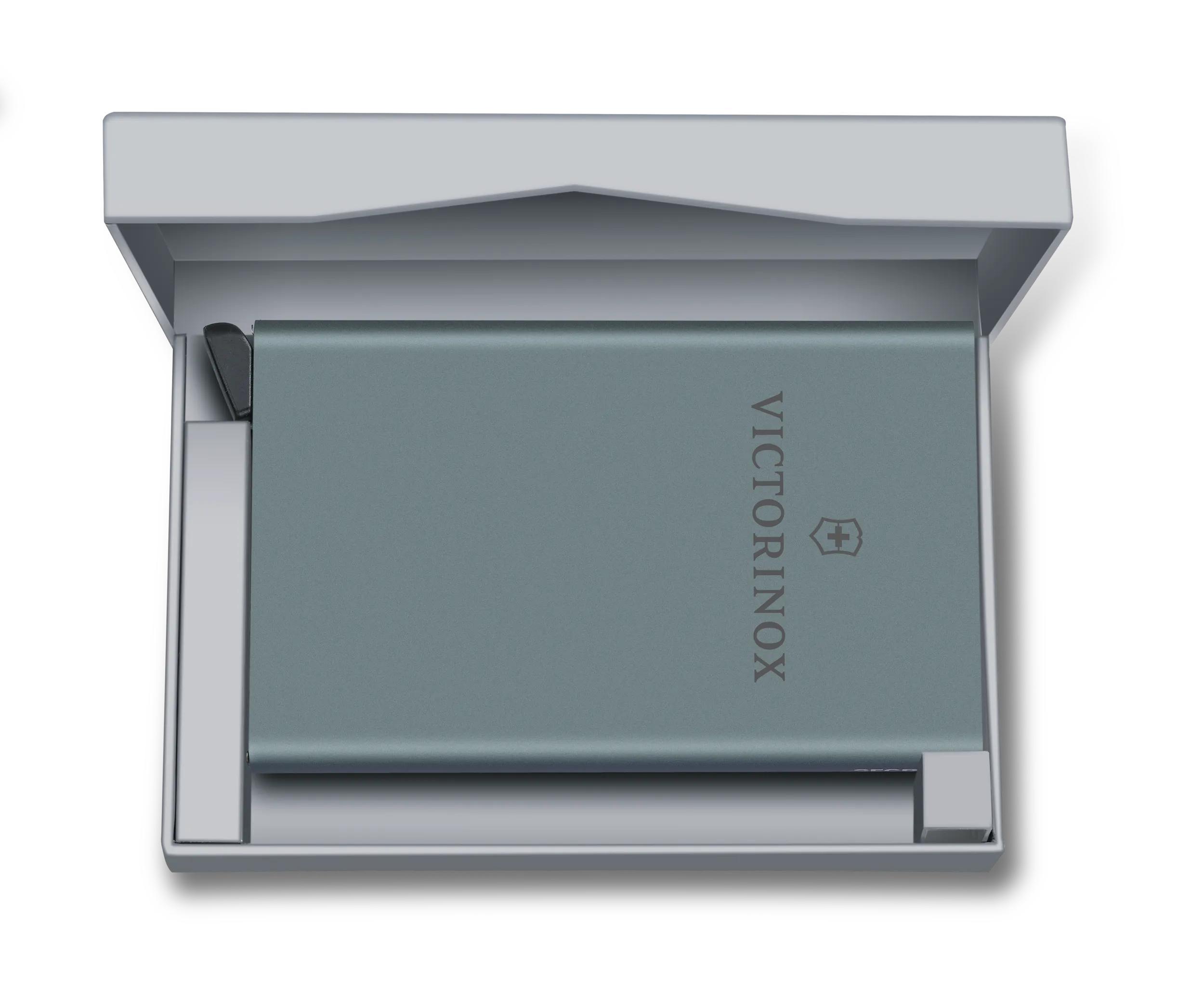 Victorinox Altius Secrid Essential Card Wallet in Titanium — detail view 3