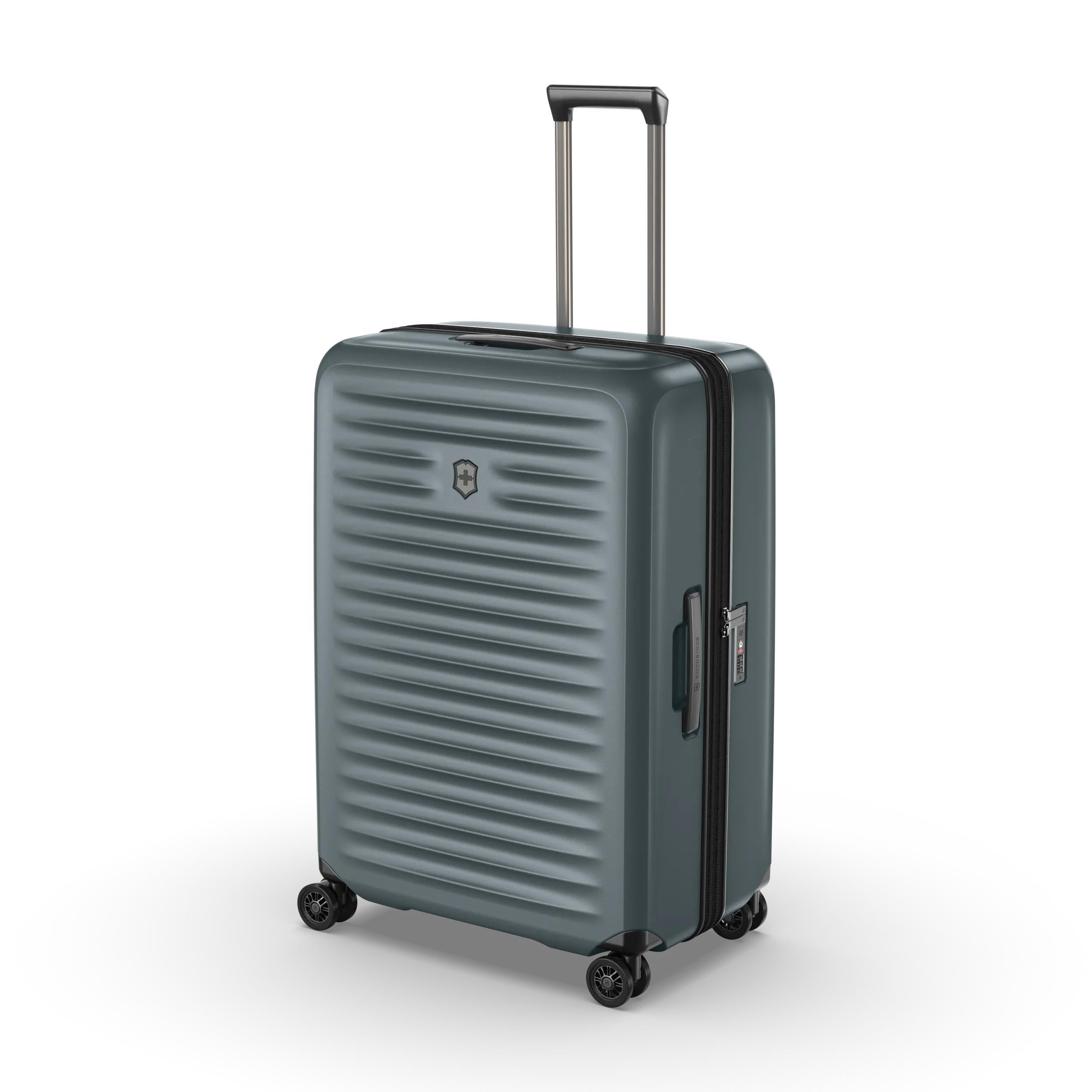 Victorinox Airox Advanced Large Case in Storm — angle view 3