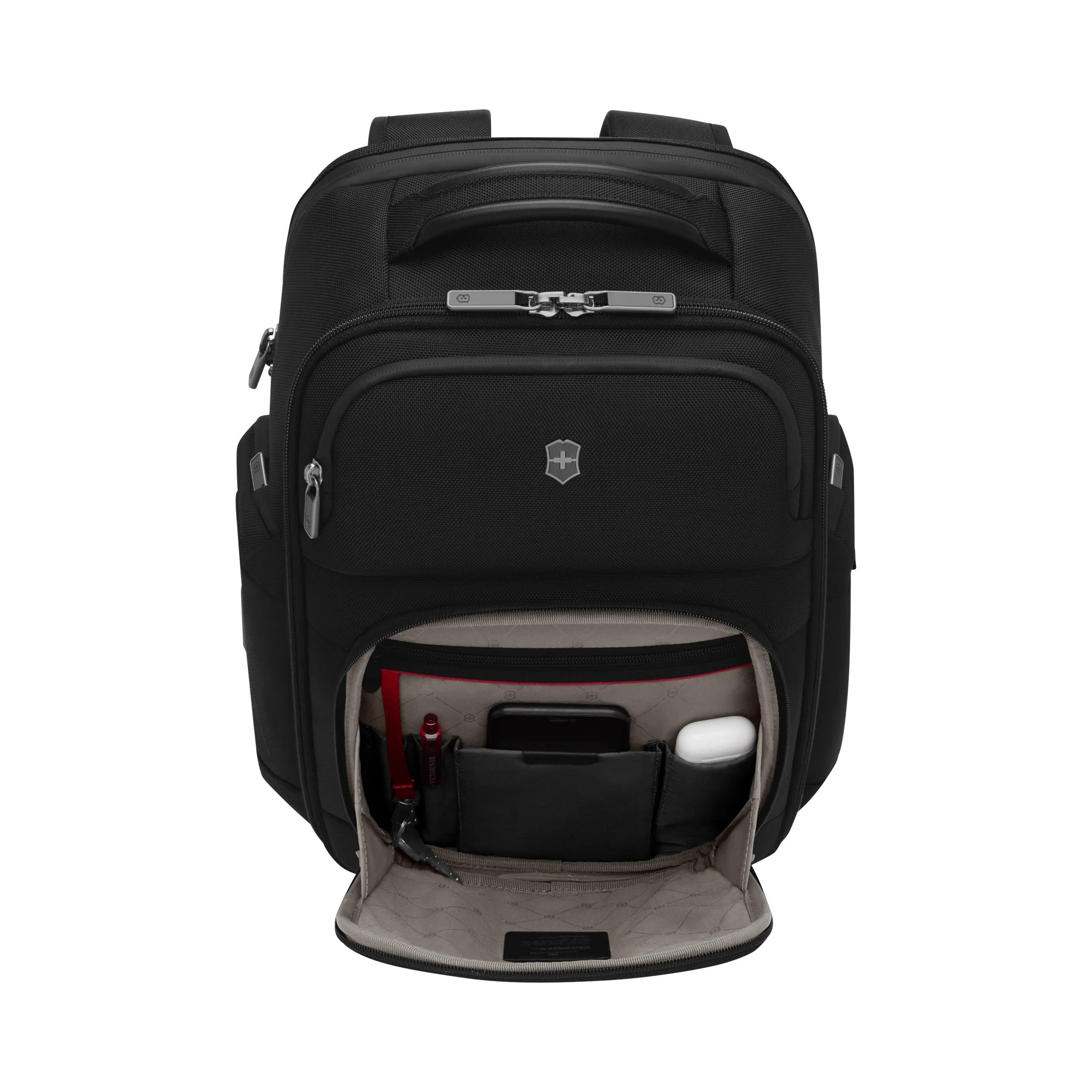 Victorinox Werks Traveler 7.0 Deluxe Backpack in Black — interior view 3