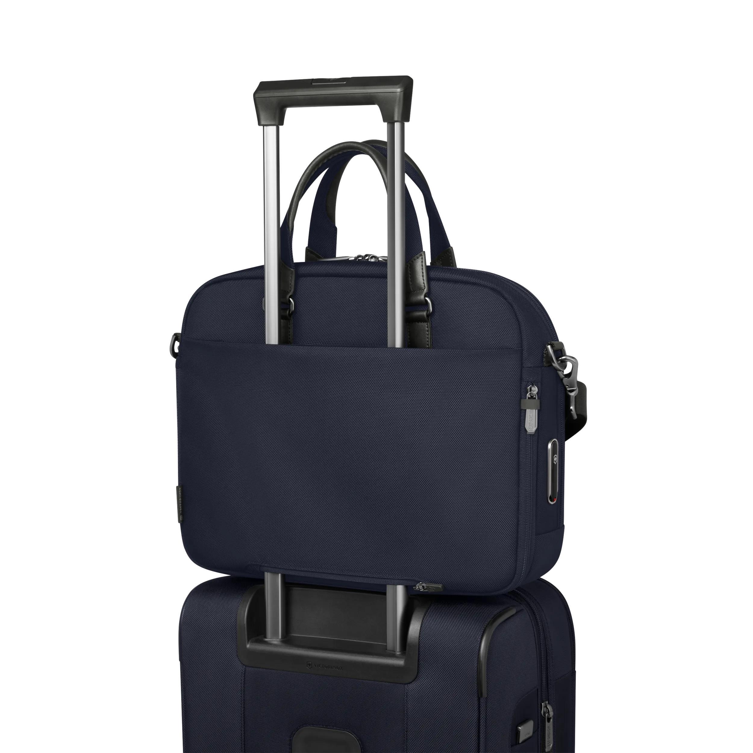 Victorinox Werks Traveler 7.0 Compact Briefcase in Navy Blue — detail view