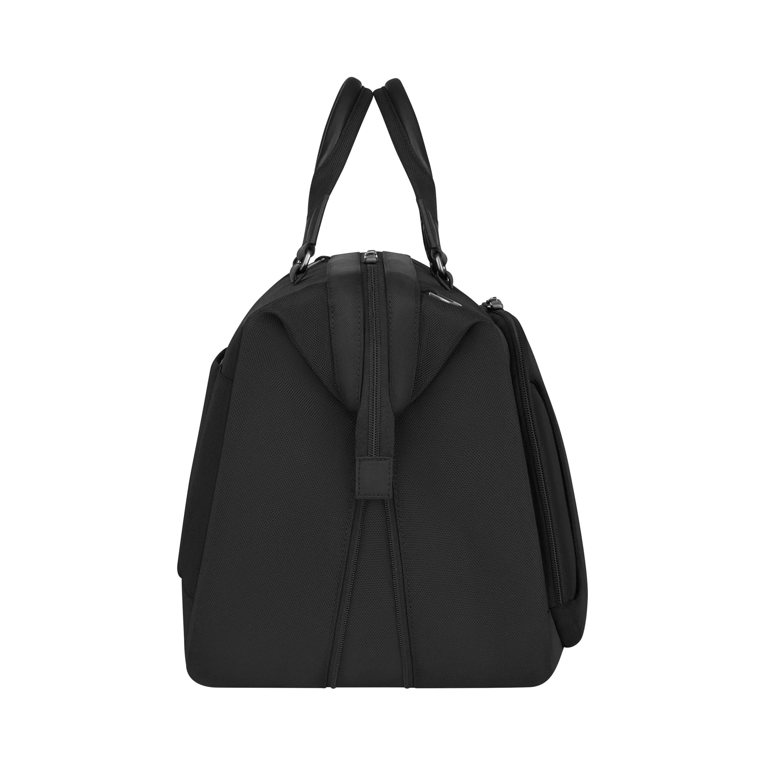 Victorinox Werks Traveler 7.0 Weekender in Black — angle view 5