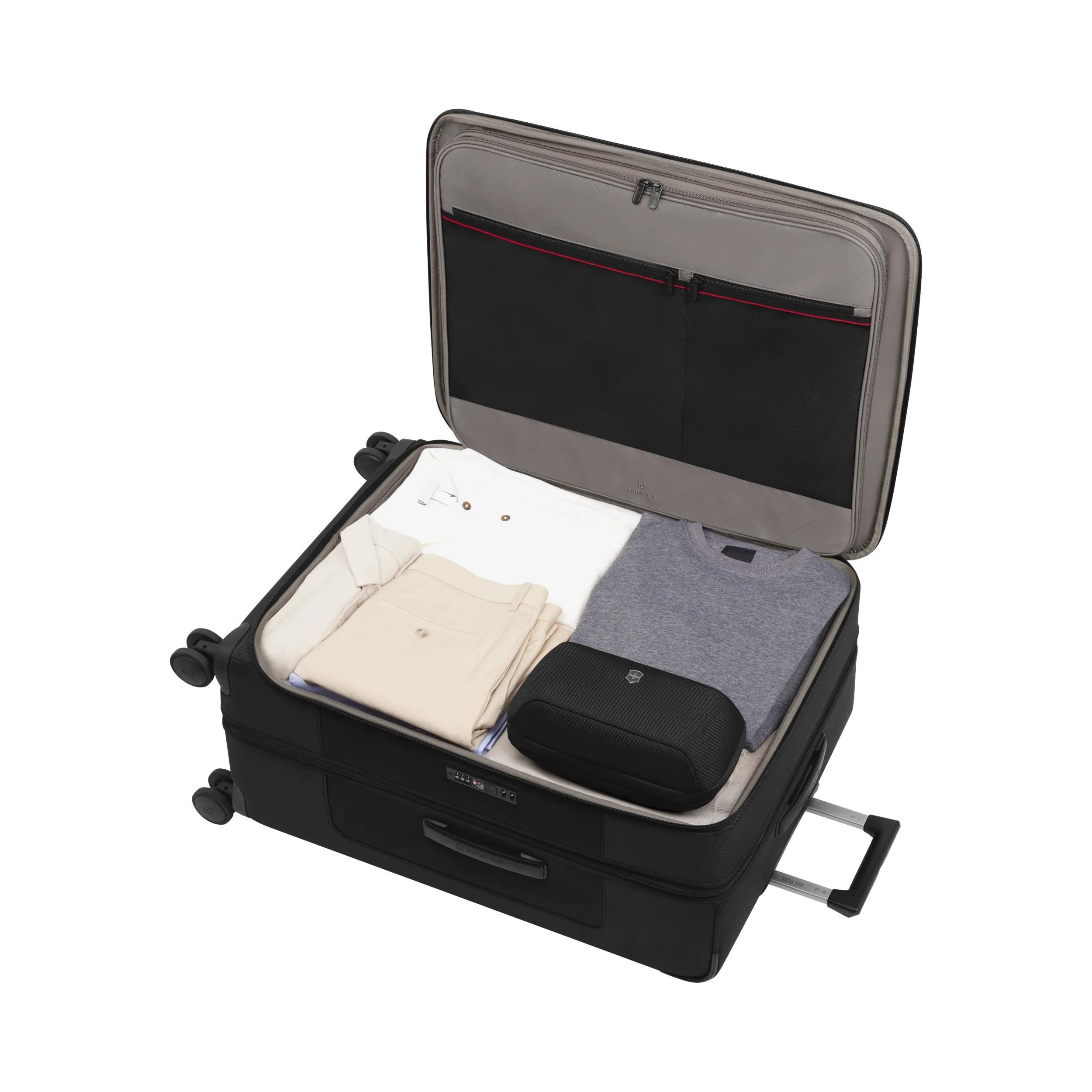Victorinox Werks Traveler 7.0 Large Case in Black — interior view 3