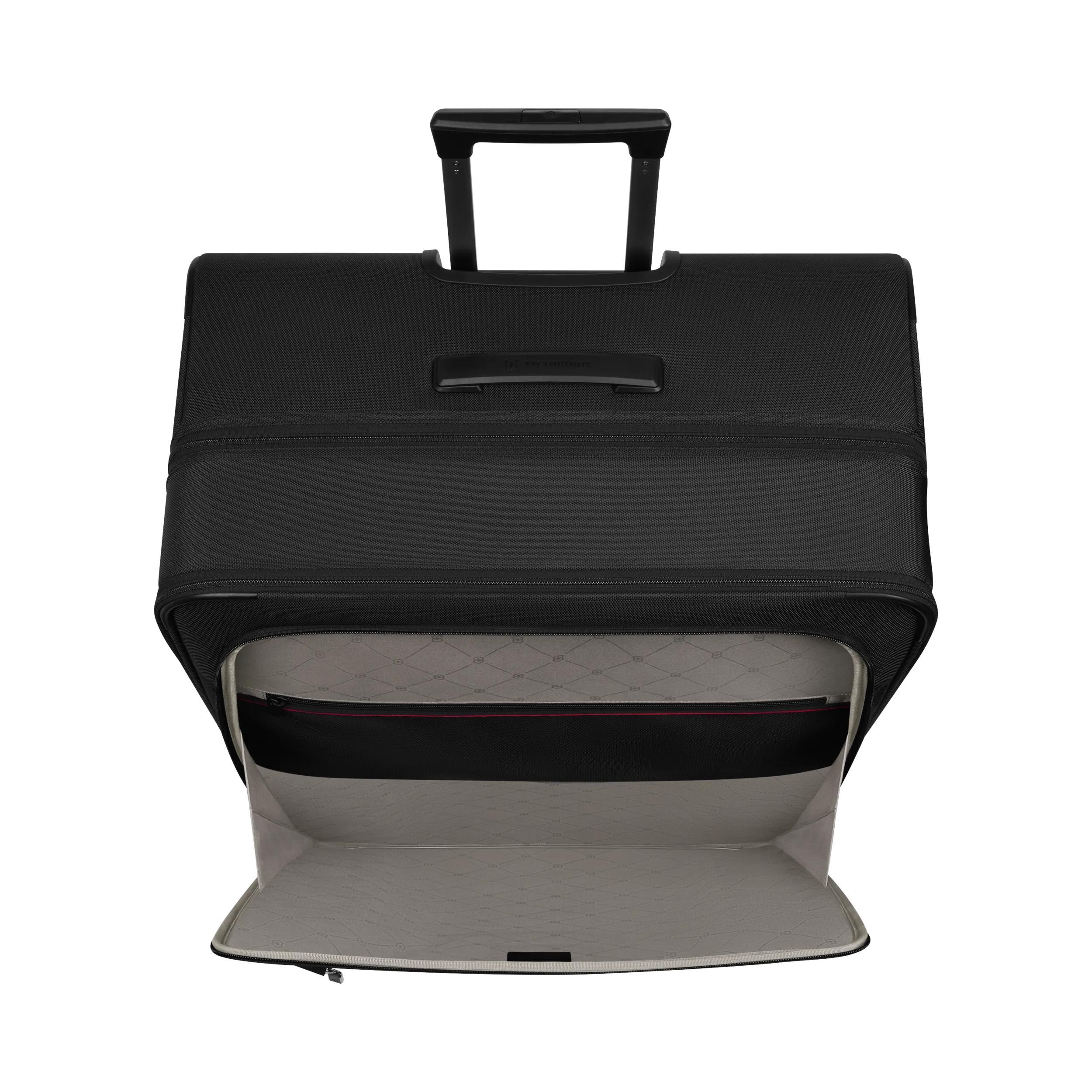 Victorinox Werks Traveler 7.0 Extra Large Case in Black — interior view 4