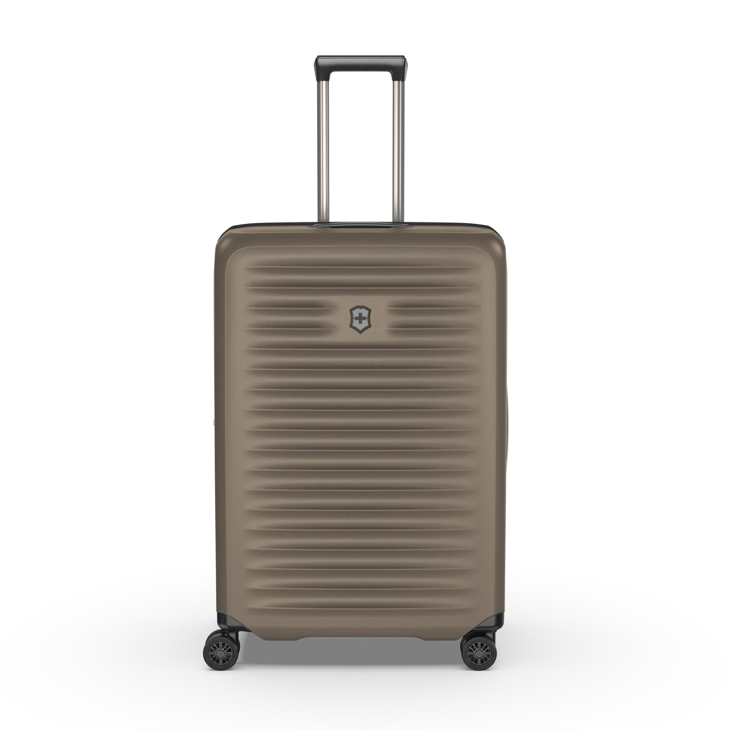 Victorinox Airox Advanced Large Case in Brown — angle view 2